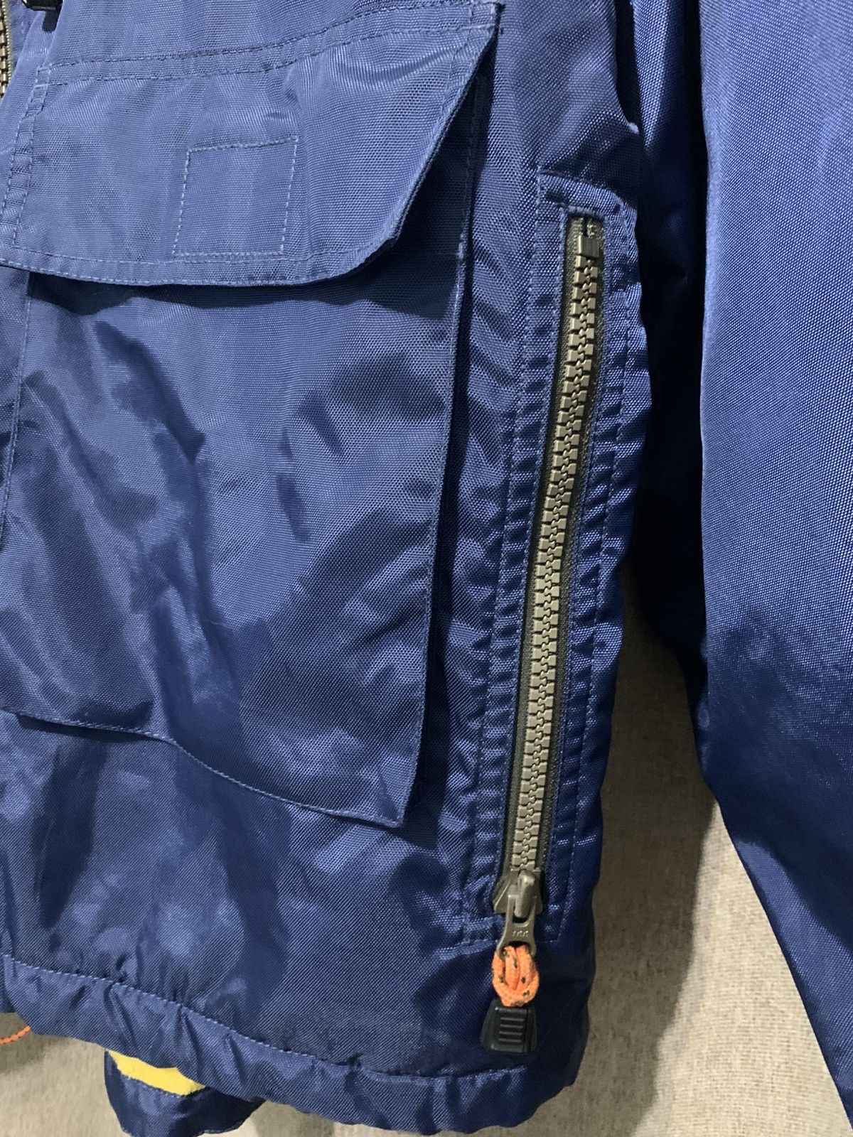 Tommy Hilfiger × Vintage Vintage Tommy Hilfiger windbreaker hoddie jacket Size US M / EU 48-50 / 2 - 6 Thumbnail