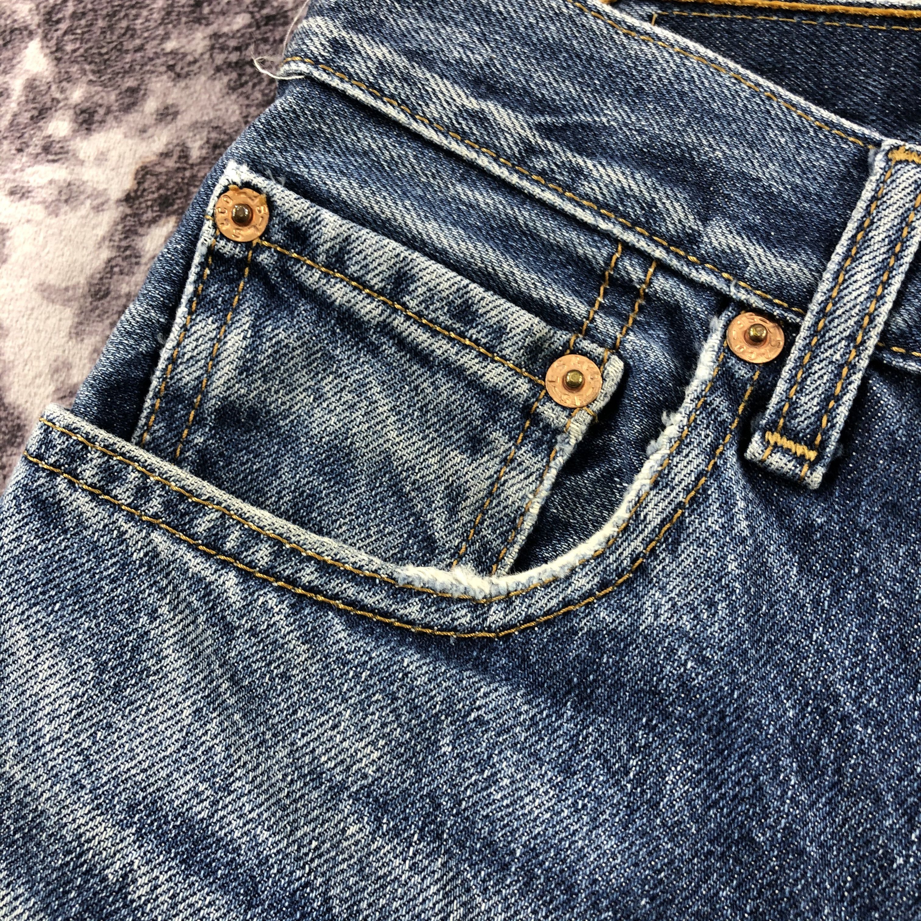 Levi's × Vintage 90s Vintage Blue Wash Levis 506 Jeans-JM2502 Size US 31 - 12 Thumbnail