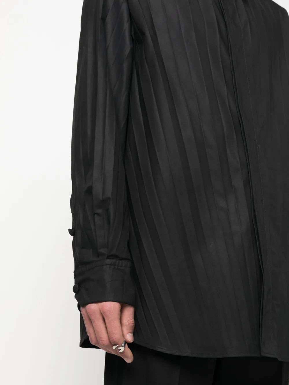 Valentino o1y0525 Solid Color Shirt in Black Size US M / EU 48-50 / 2 - 2 Thumbnail