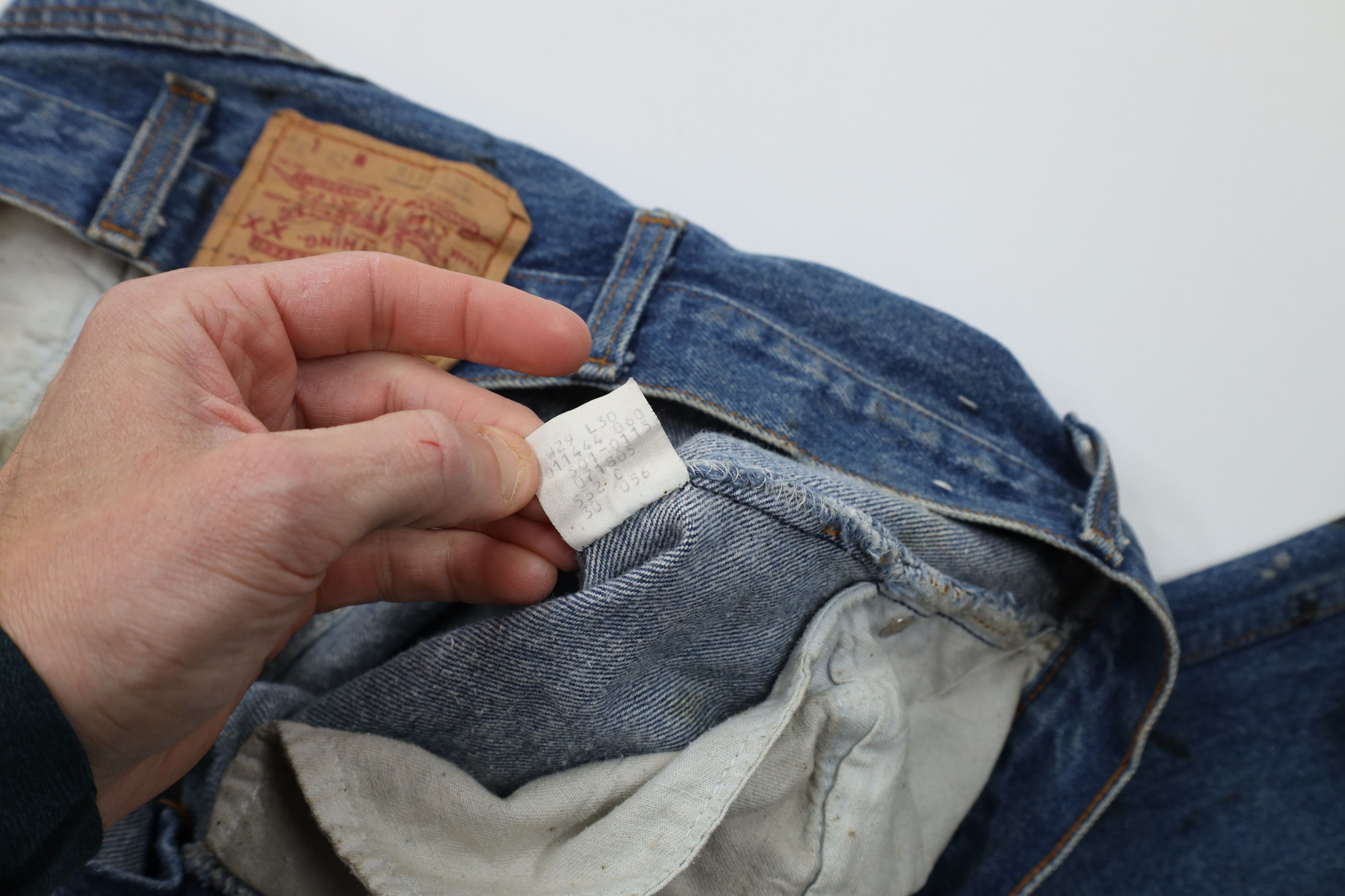 Levi's Vintage 80s Levis 501xx Button Fly Straight Leg Jeans USA Size US 29 - 12 Thumbnail