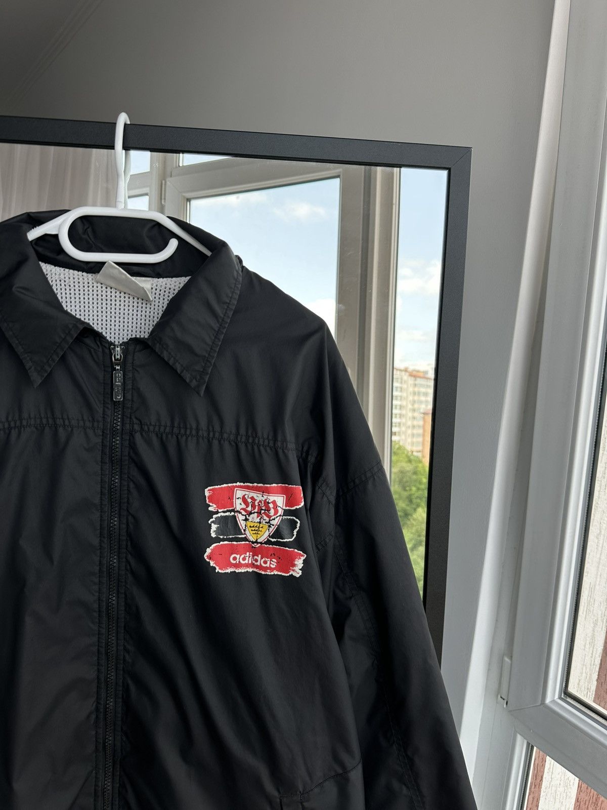 Adidas Vintage Adidas VfB Stuttgart Windbreaker Jacket 90s Logo Size US L / EU 52-54 / 3 - 3 Thumbnail