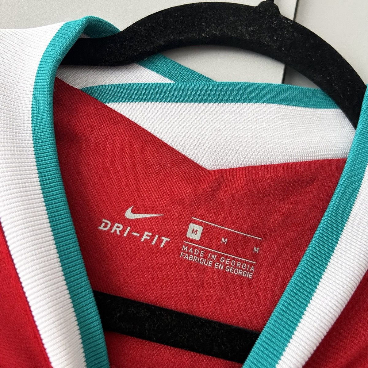 Nike Liverpool jersey 2020 2021 nike Size US M / EU 48-50 / 2 - 3 Thumbnail