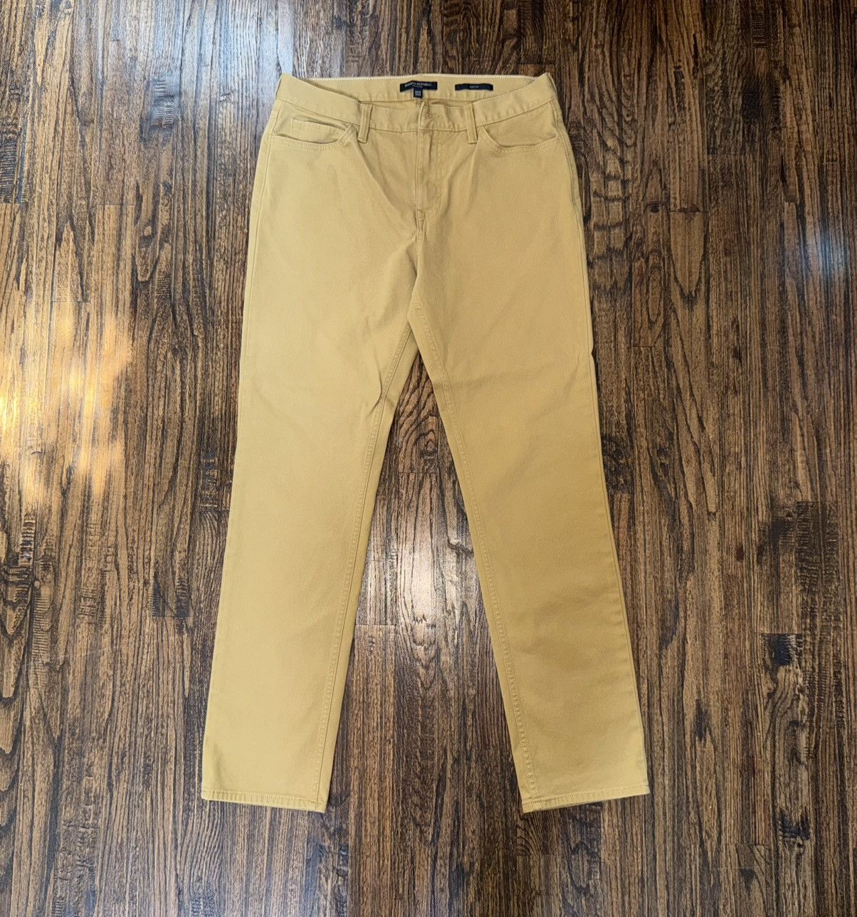 Banana Republic Banana Republic Chino Slim Fit Traveler Pant Brown 32x32 Size US 32 / EU 48 - 2 Thumbnail