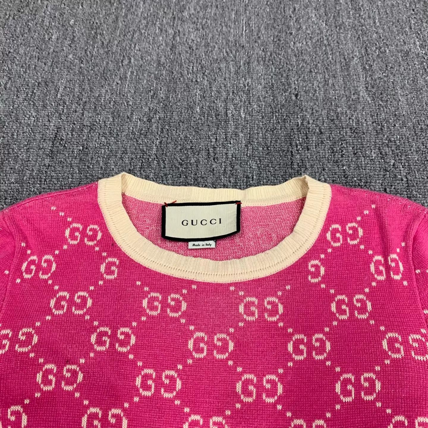 Gucci Gucci Pink Logo-Print Knit Short Sleeve XS 9/10 Size XS / US 0-2 / IT 36-38 - 6 Thumbnail