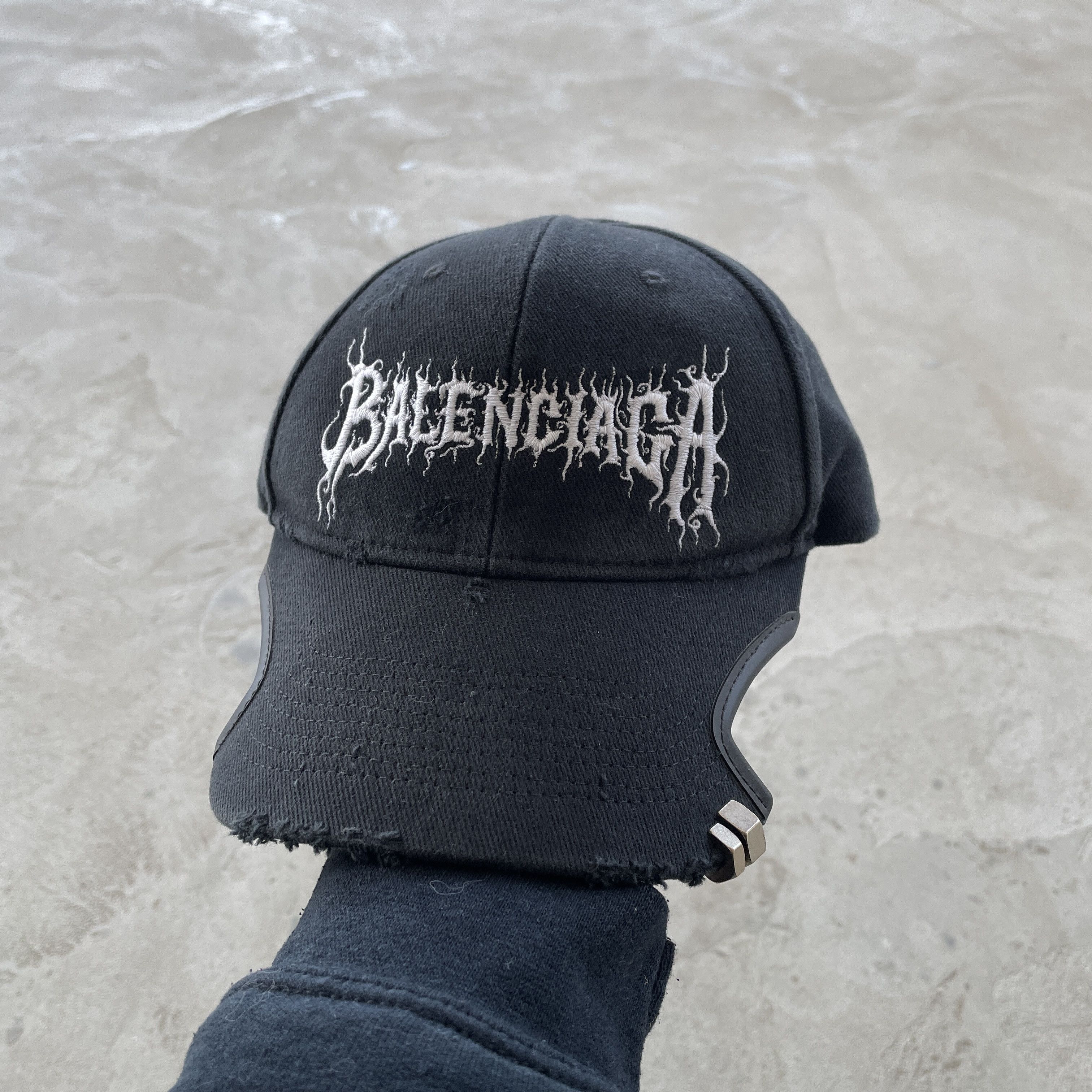 Balenciaga Balenciaga Mode Pierced Destroyed Cap Size L 59cm | Grailed