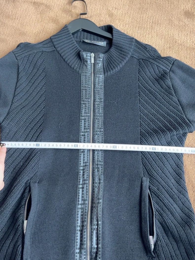 Versace Versace Knitted cardigan jacket Size M / US 6-8 / IT 42-44 - 5 Thumbnail