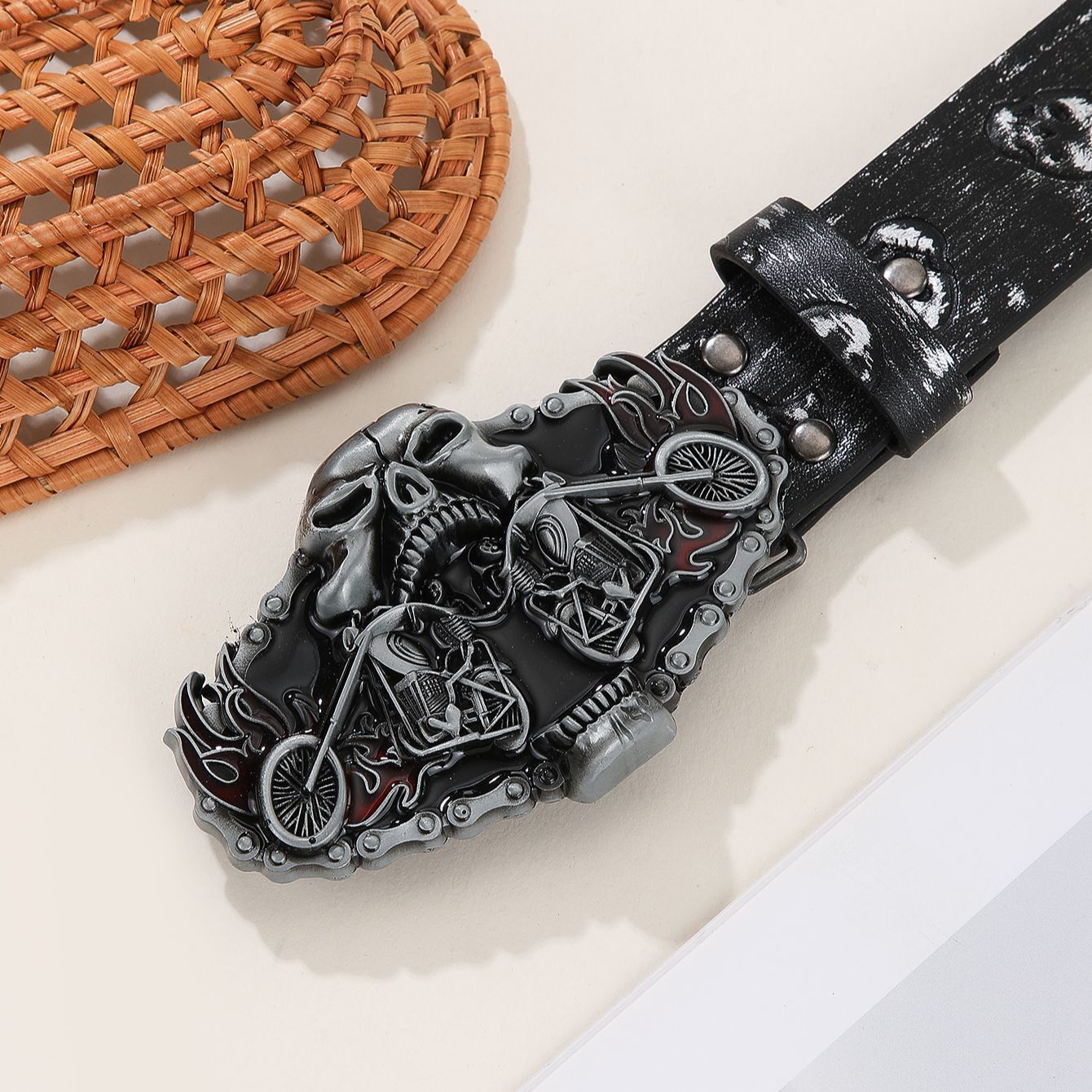 Designer Modern Vintage Belt Riveted Belts Menswear Accessories Size ONE SIZE - 5 Thumbnail