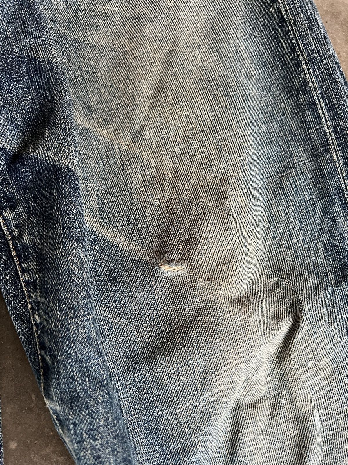 Levi's × Levi's Vintage Clothing VINTAGE LEVIS 702 BIG E SELVEDGE DISTRESSED JEANS Size US 32 / EU 48 - 6 Thumbnail