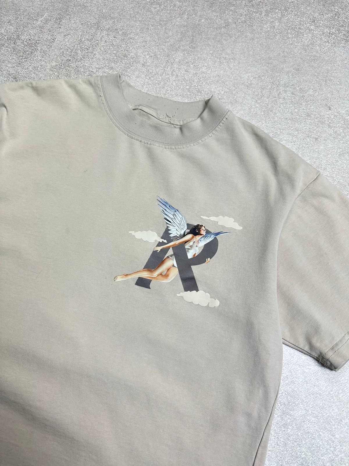 Represent Clo. Early Represent Storms In The Heaven Beige T-shirt M Size US M / EU 48-50 / 2 - 5 Thumbnail