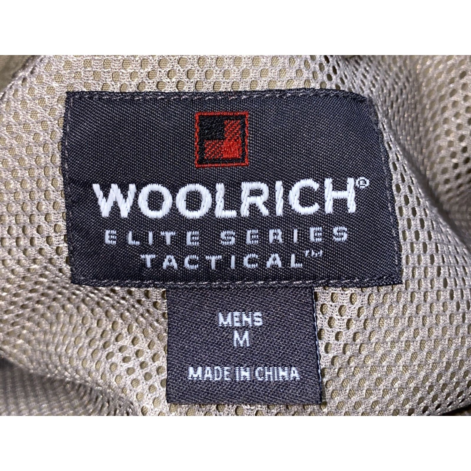 Vintage Woolrich Shirt Mens Beige Short Sleeve Button-Up Cotton Size M Collared Button-Down Fishing Regular Size US M / EU 48-50 / 2 - 6 Thumbnail
