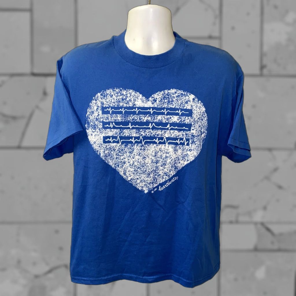 Hanes VINTAGE Hanes T-Shirt Heartbeats Blue Short Sleeve Mens Large L Size US L / EU 52-54 / 3 - 1 Thumbnail