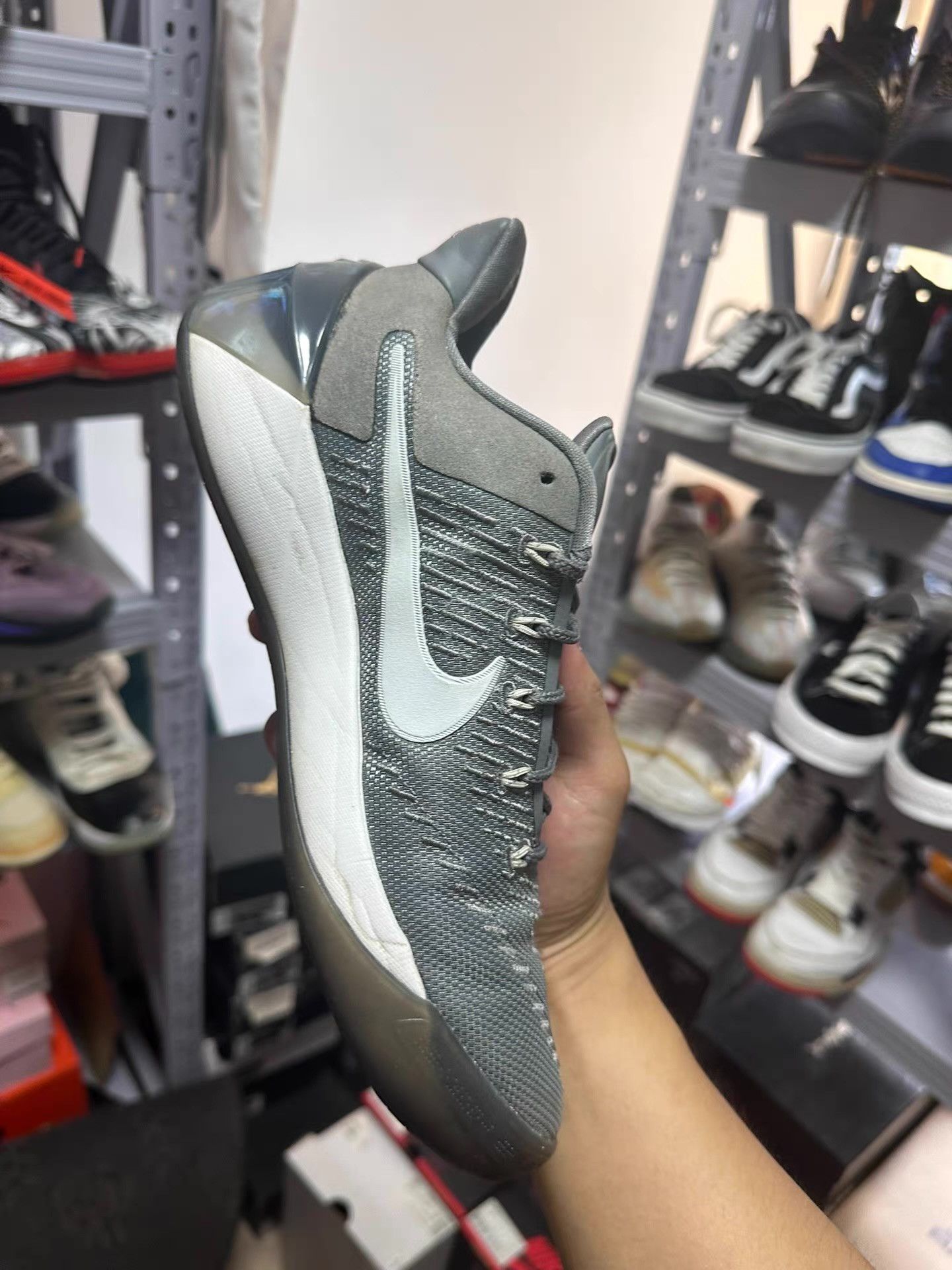 Nike Kobe AD Cool Grey Ｑ20 Size US 7.5 / EU 40-41 - 3 Thumbnail