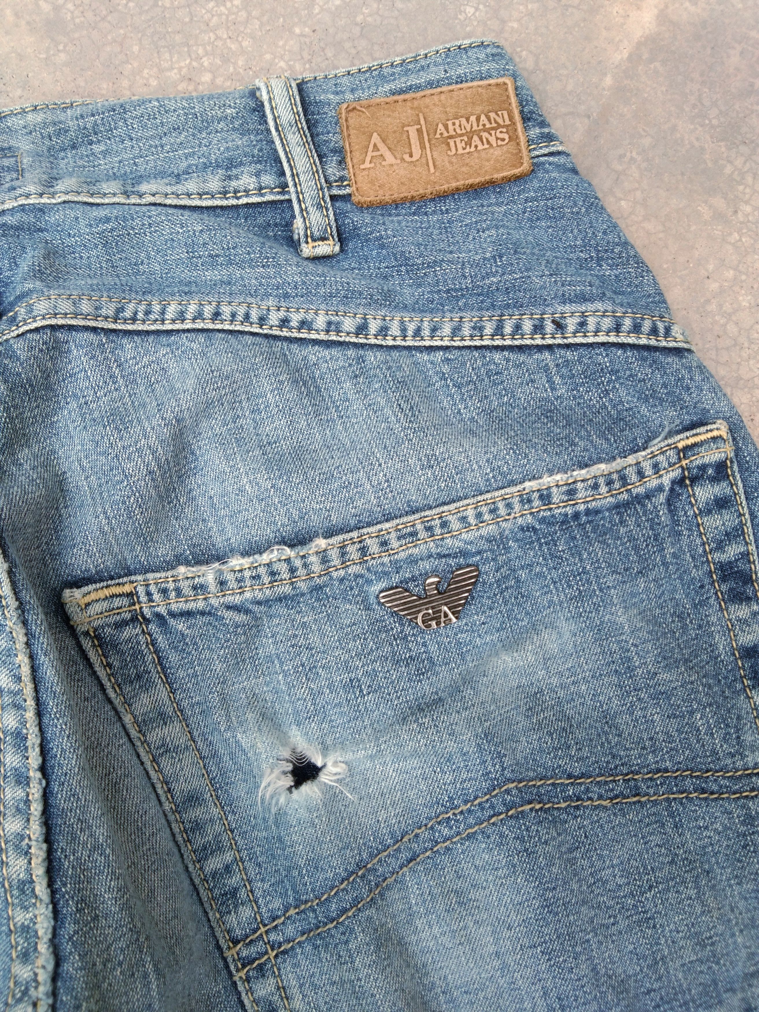 Giorgio Armani Vintage Giorgio Armani Boot Cut Jeans 28x33 Size US 28 / EU 44 - 3 Thumbnail