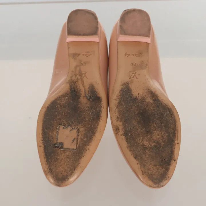 Louis Vuitton Louis Vuitton Pink Patent Leather Butterfly Flats -2508 Size US 6 / IT 36 - 2 Thumbnail