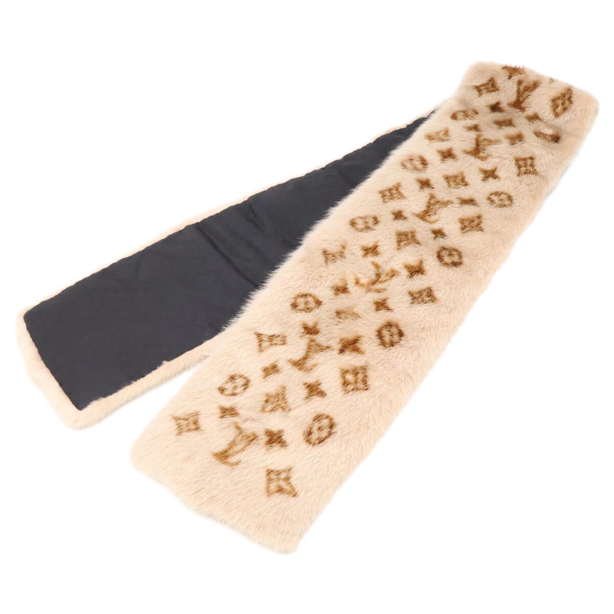 Louis Vuitton LOUIS VUITTON M75761 Echarpe Monogram Mink Tippet Scarf (Beige) - Women's Size ONE SIZE - 1 Thumbnail