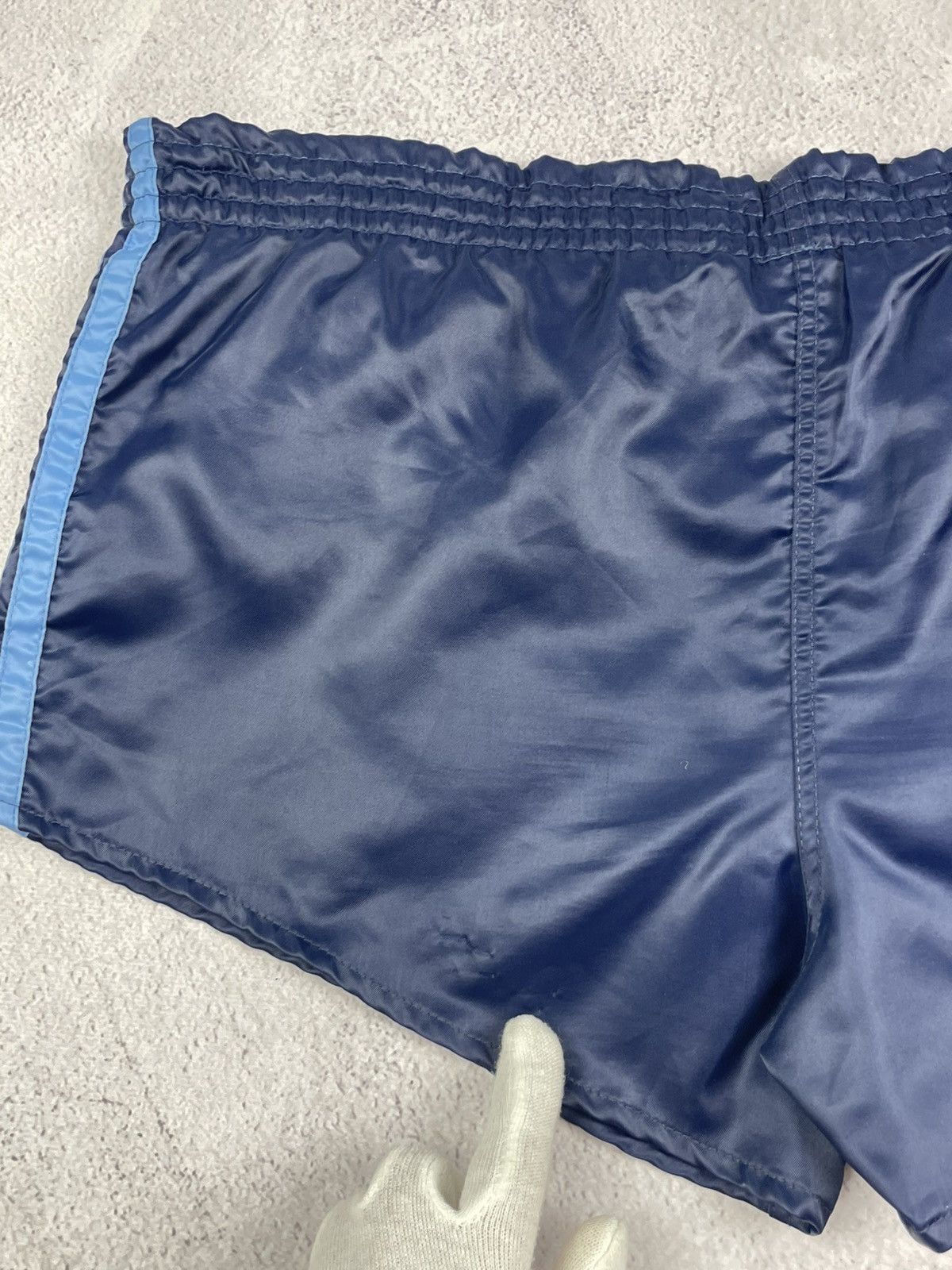 Adidas Vintage Adidas Navy Blue Shorts Made in West Germany 80s Size US 32 / EU 48 - 8 Thumbnail