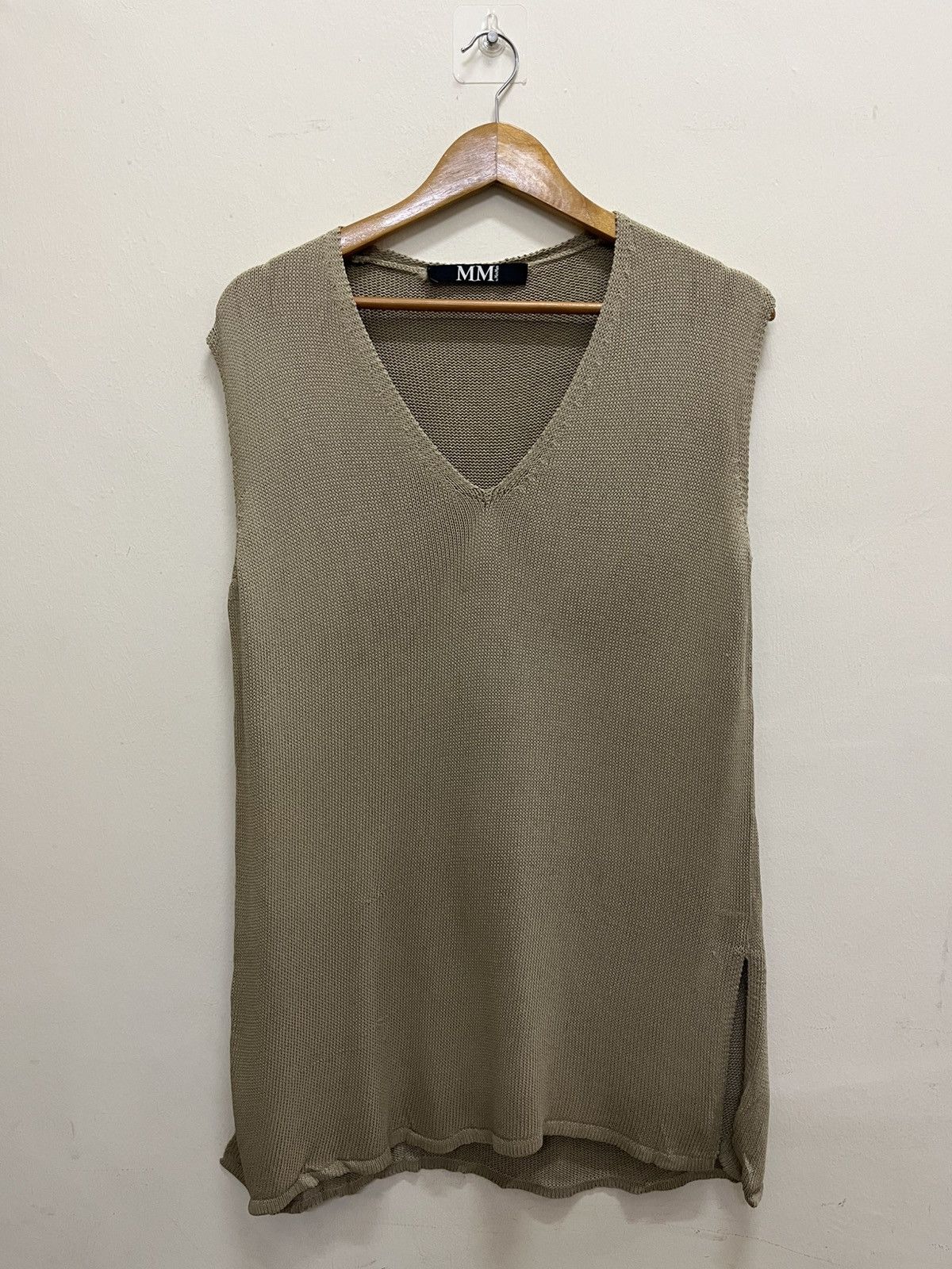 Max Mara Max Mara Unisex Fine Wool Knitted Sleeveless Top Size ONE SIZE - 17 Thumbnail