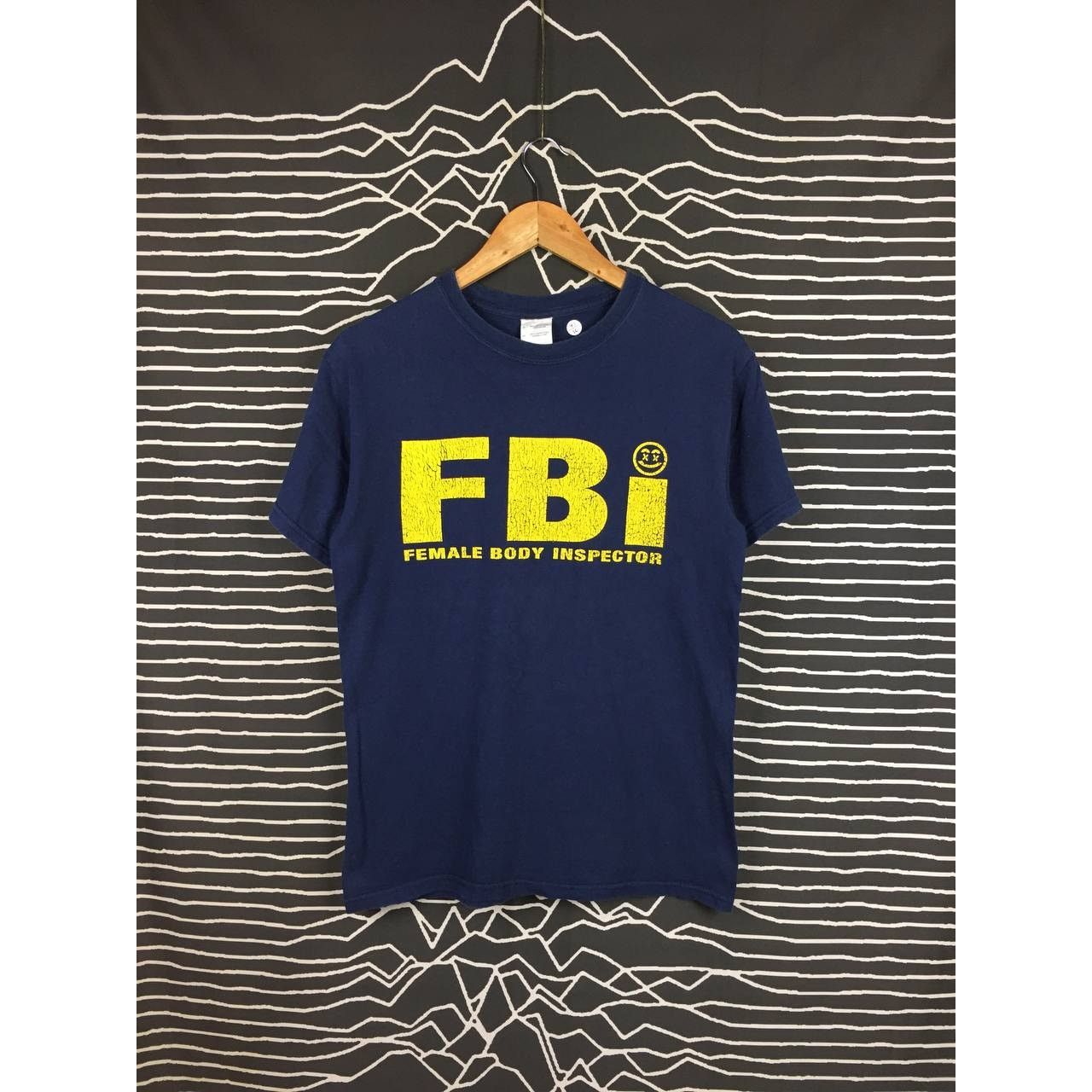 Vintage Vtg Y2K FBI Female Body Inspector Parody Tee Size S Size US S / EU 44-46 / 1 - 2 Thumbnail