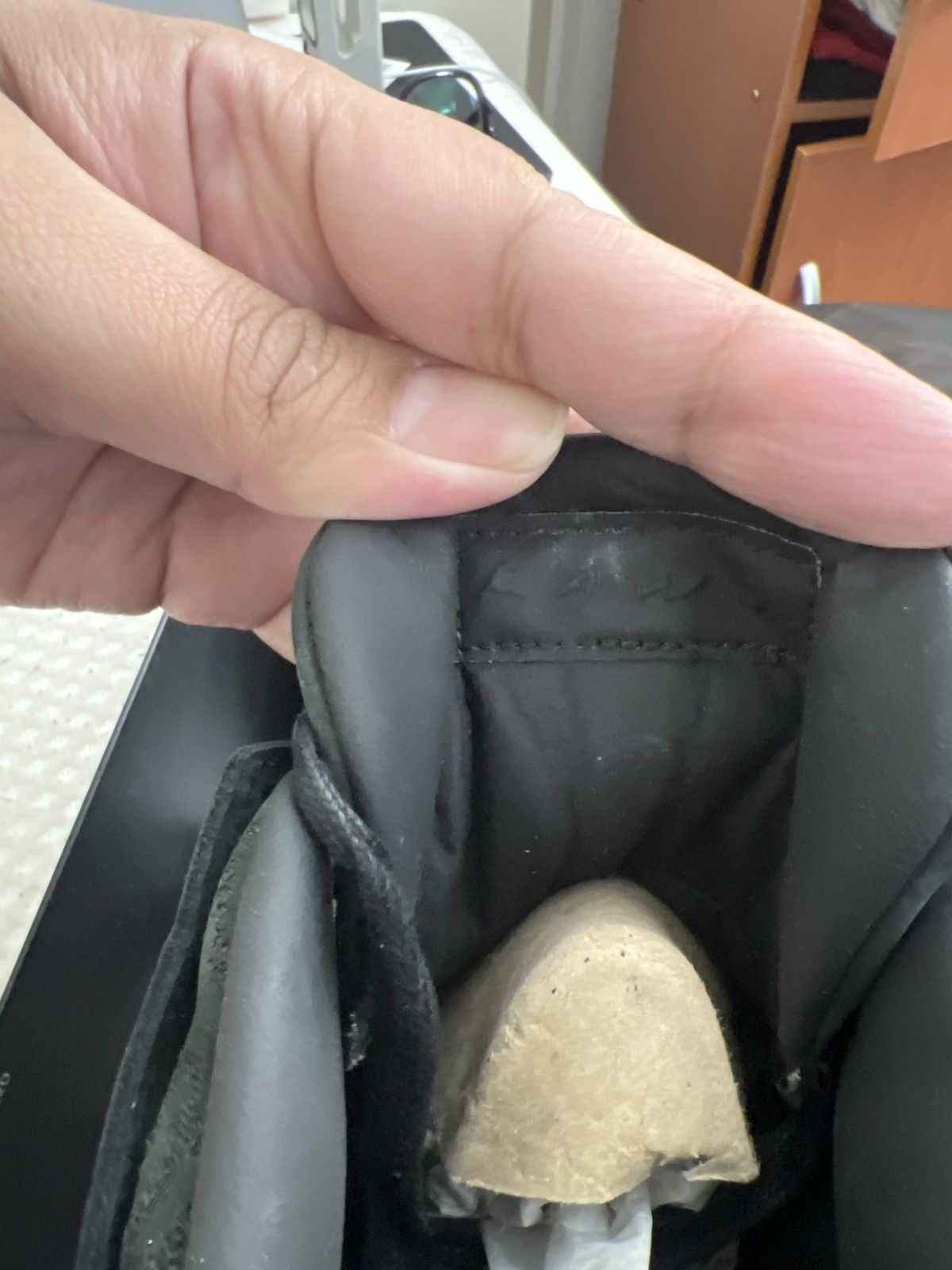 Jordan Brand × Kaws Kaws Jordan 4 Black Size US 10.5 / EU 43-44 - 13 Thumbnail