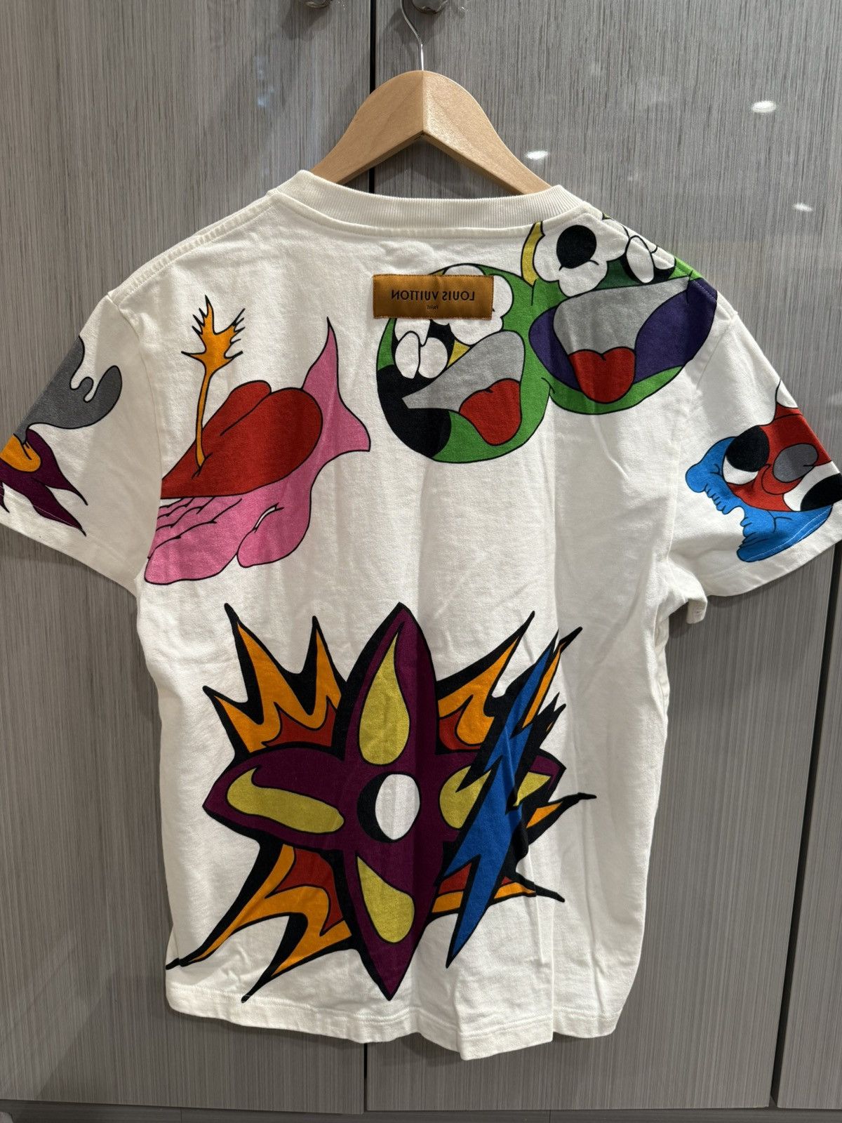 Louis Vuitton Louis Vuitton Burning House T Shirt Size US S / EU 44-46 / 1 - 2 Thumbnail