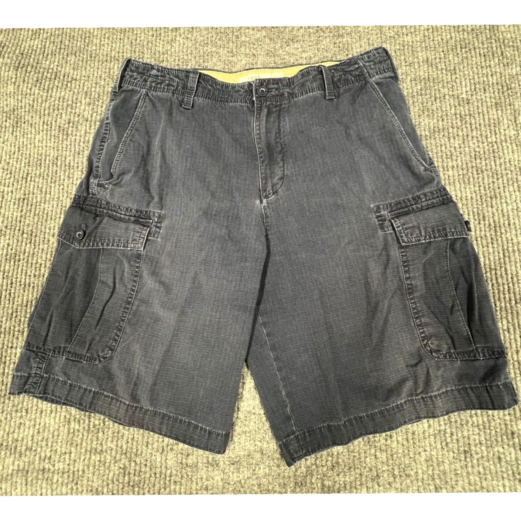 VINTAGE IZOD Saltwater Cargo Shorts Men 34 Navy Blue Ripstop