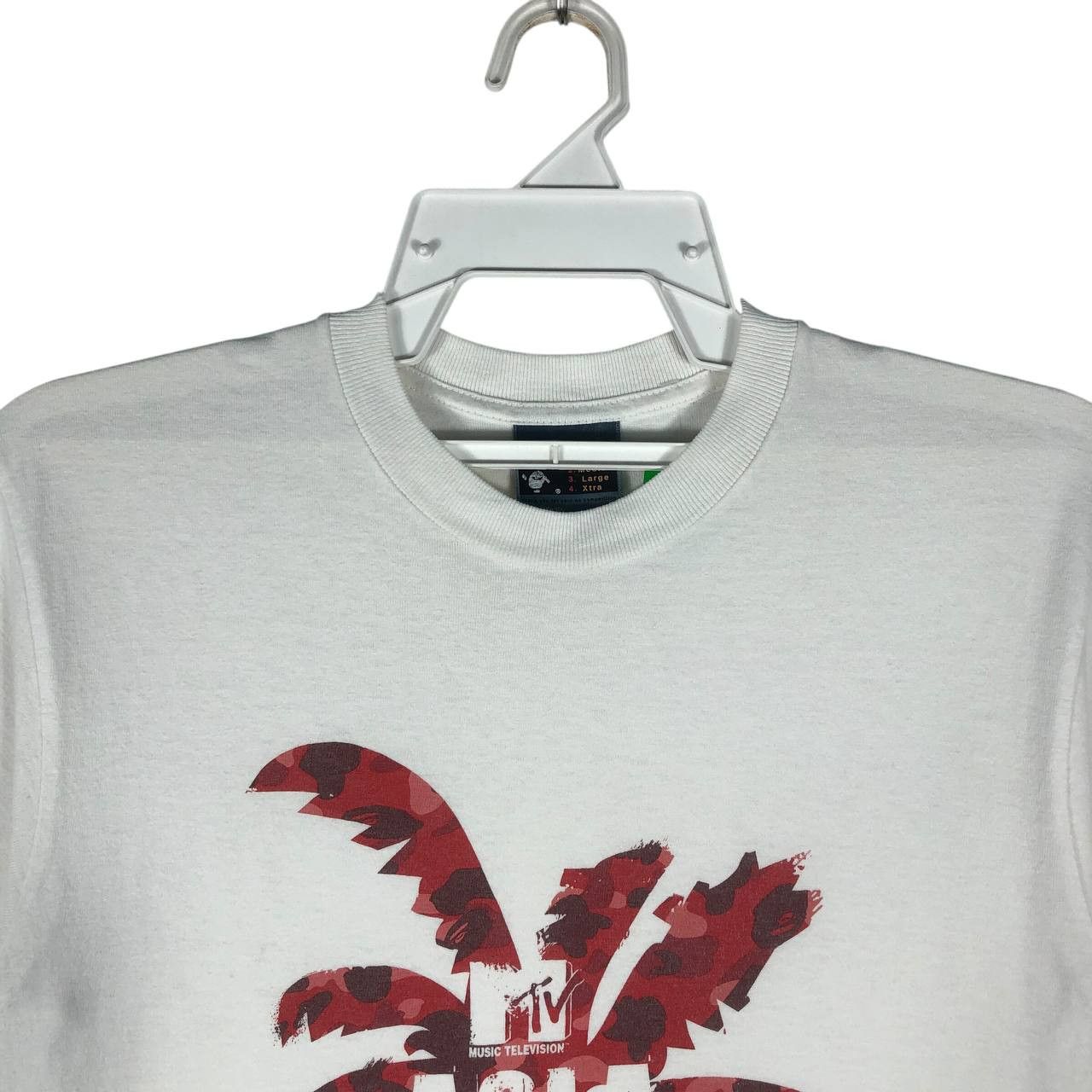 Bape Vintage A Bathing Ape Mtv Asia Aid T-Shirt Size US S / EU 44-46 / 1 - 2 Thumbnail