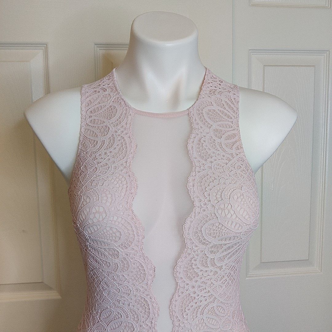 Victoria's Secret Victoria's Secret sheer pink mesh lace bodysuit sz S Size S / US 4 / IT 40 - 2 Thumbnail