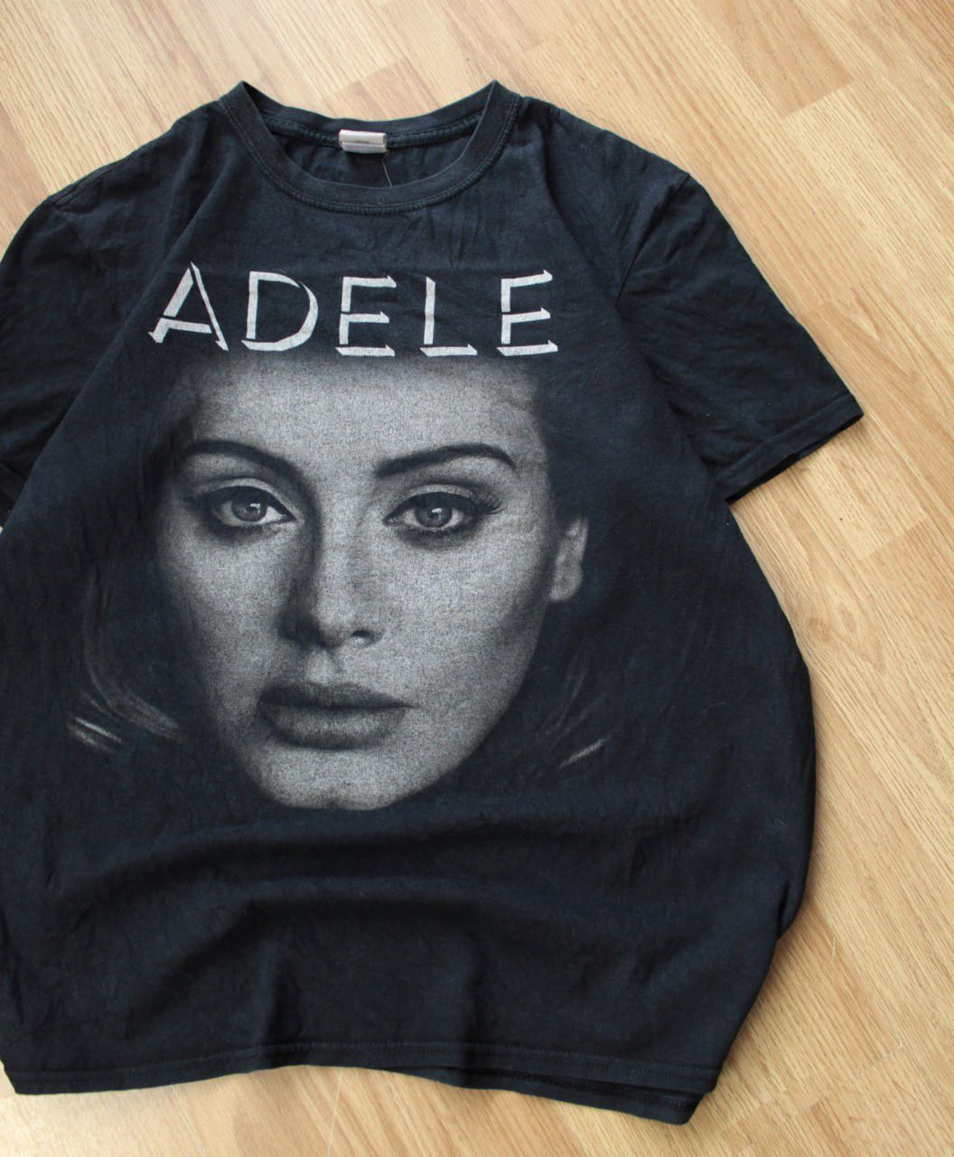 Band Tees 🔥 Adele World Tour 2016/2017 Graphic Print Art Music Vintage Size US L / EU 52-54 / 3 - 2 Thumbnail