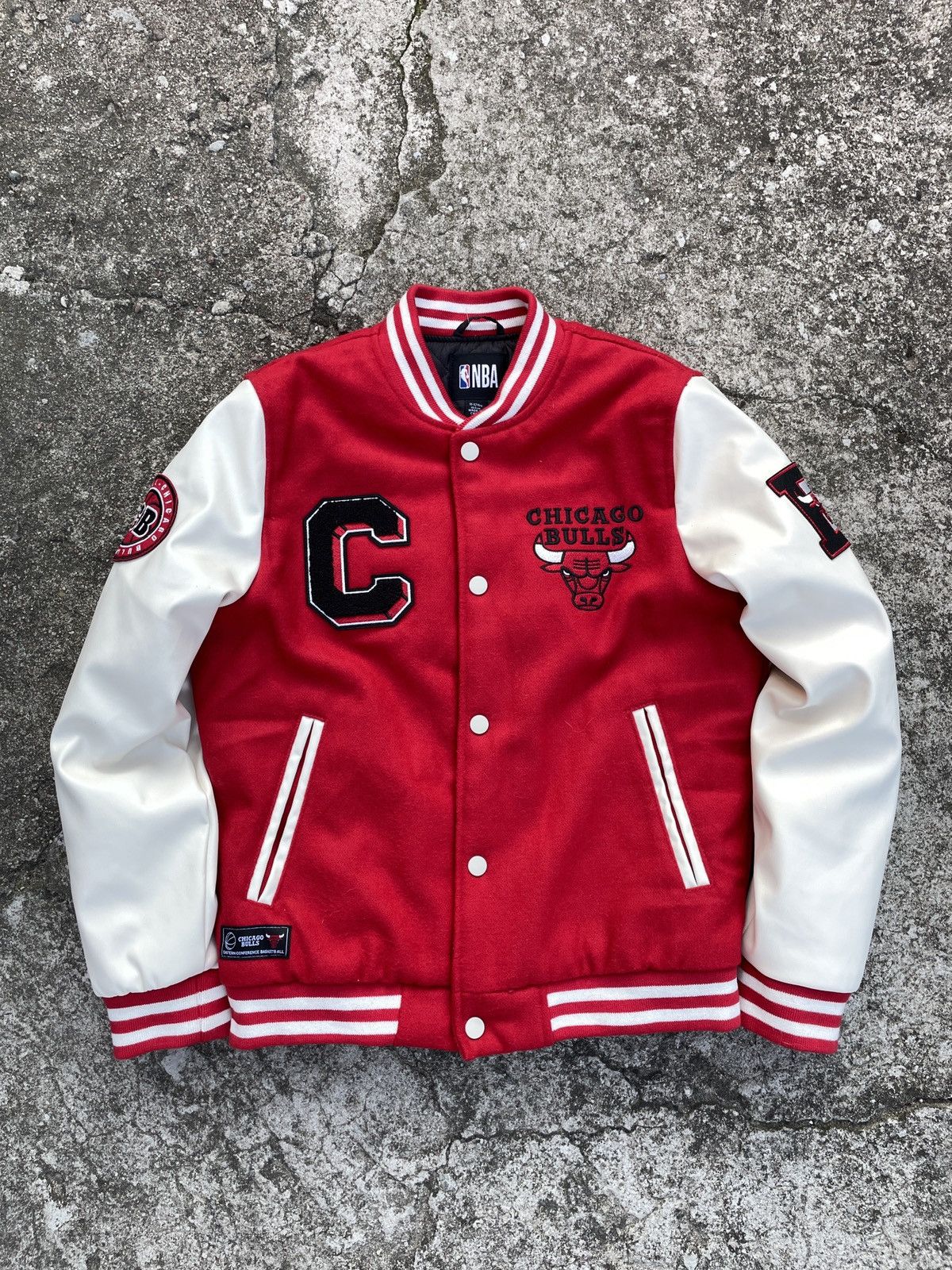 NBA × Vintage Vintage Y2K Chicago Bulls Varsity Bomber Jacket Size US XS / EU 42 / 0 - 3 Thumbnail