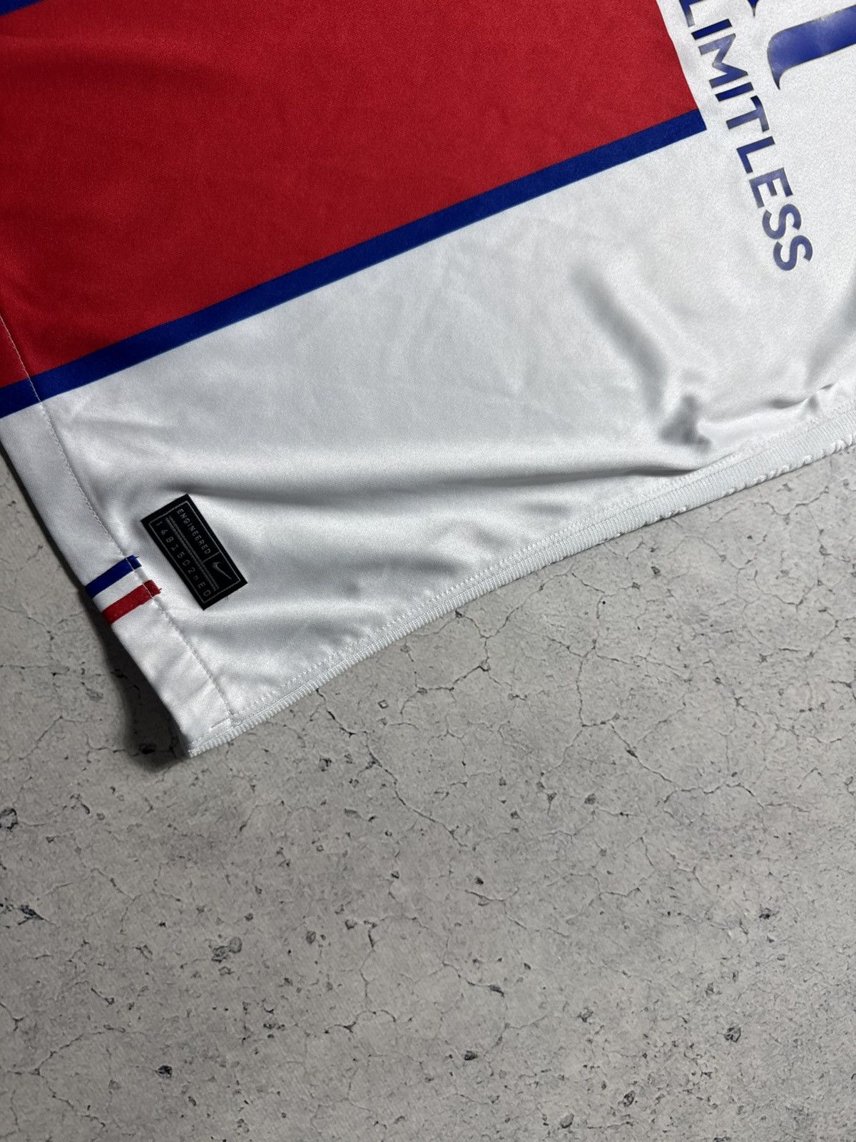 Nike Nike FC PSG Paris Saint Germain 2020/2021 Soccer Jersey Size US S / EU 44-46 / 1 - 2 Thumbnail