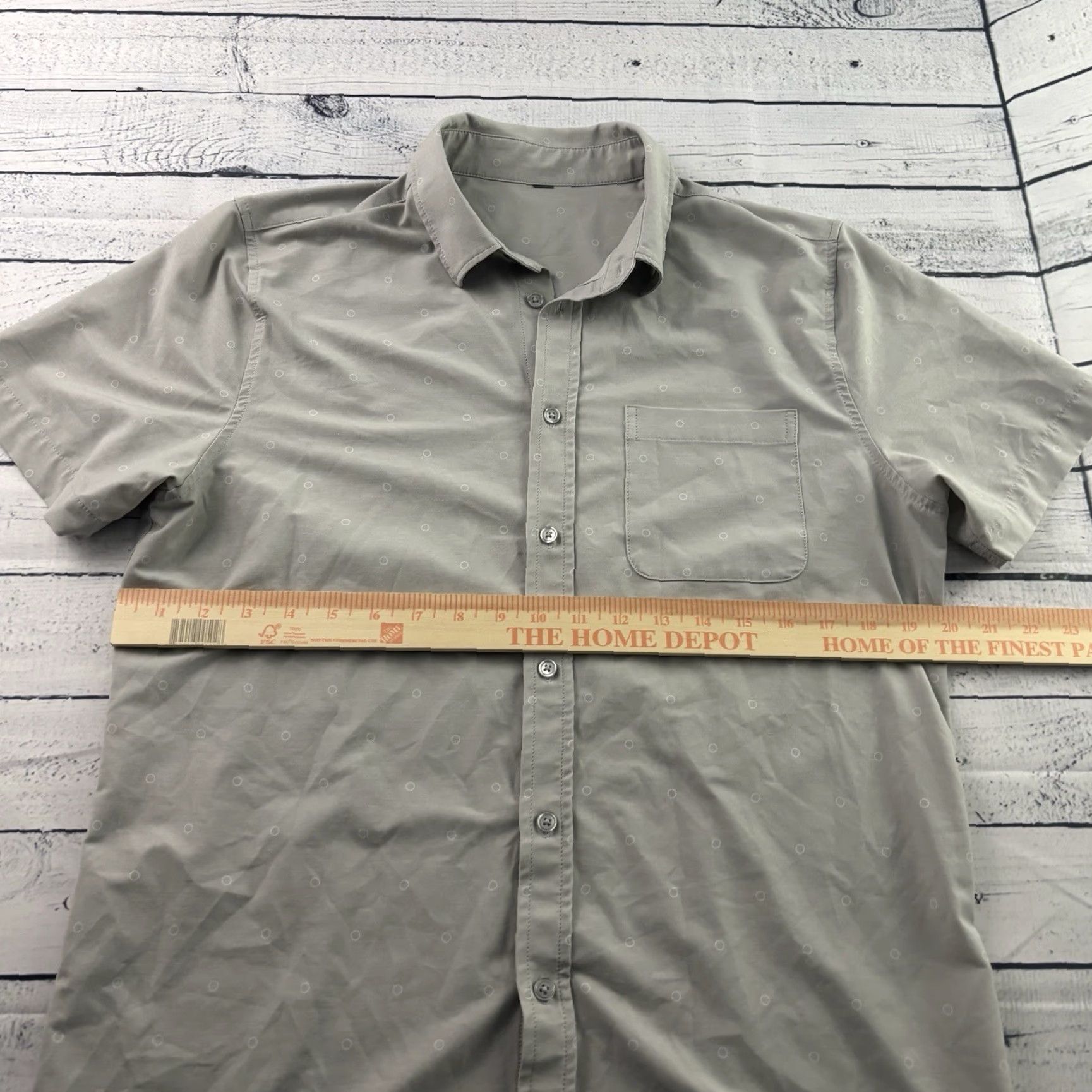 Vuori Vuori Bridge Short Sleeve Button Down Shirt Men's Medium Khaki Beige Size US M / EU 48-50 / 2 - 3 Thumbnail