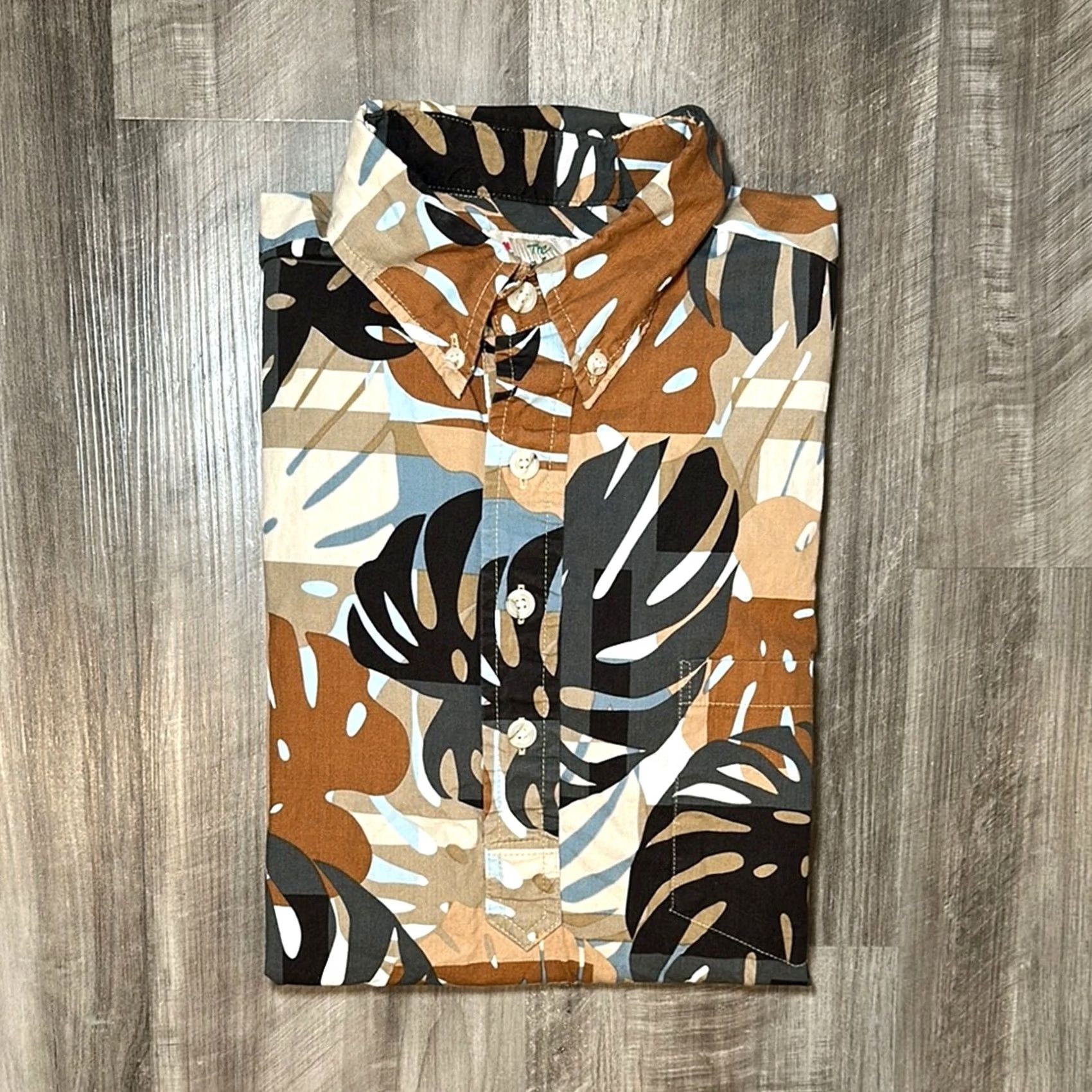 Hilo Hattie VINTAGE Hilo Hattie Shirt Short Sleeve Men S Tan Tropical Half Button Hawaiian Shirt Size US S / EU 44-46 / 1 - 2 Thumbnail