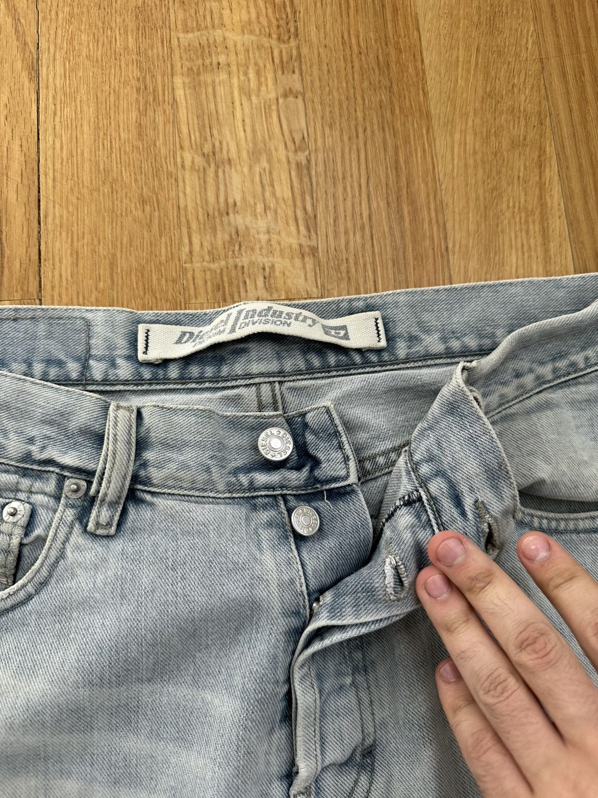 Diesel Vintage Baggy Diesel Washed Light Denim Made in Italy Size US 34 / EU 50 - 10 Thumbnail