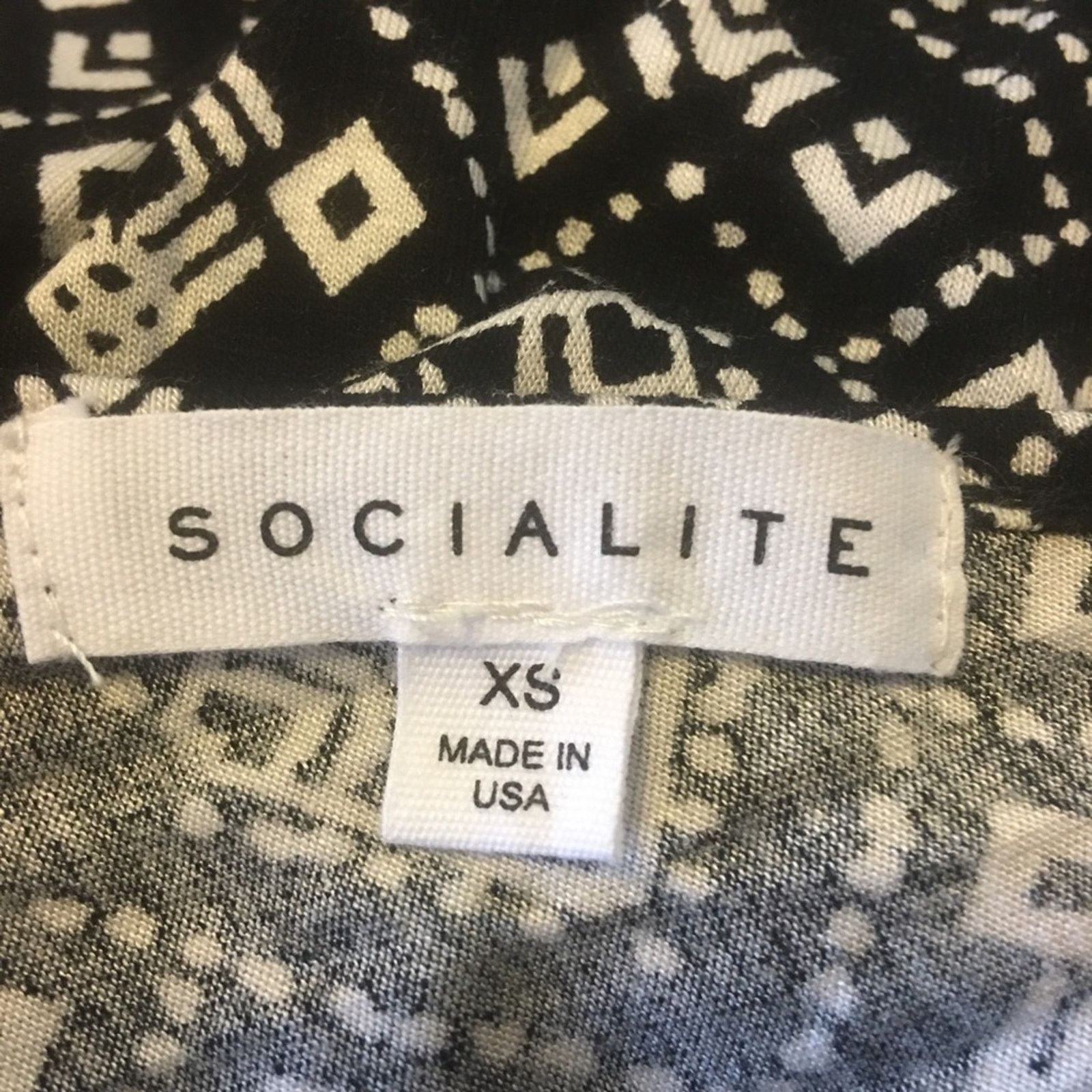 Other Socialite black print lace detail long sleeve top Size XS / US 0-2 / IT 36-38 - 7 Thumbnail