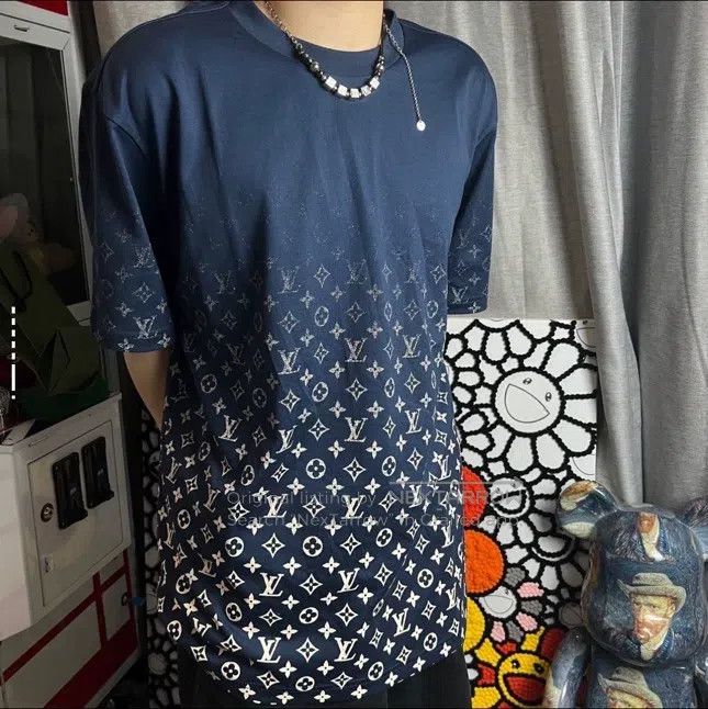 Louis Vuitton Louis Vuitton Full print dark stripe gradient short sleeve Size US XL / EU 56 / 4 - 7 Thumbnail
