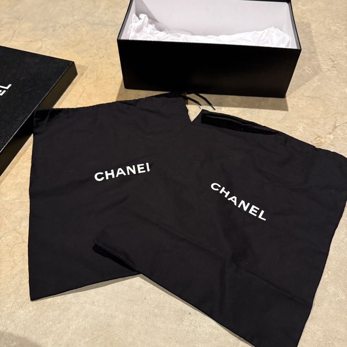 Chanel Chanel Interlocking CC Logo Silver Pearl Wedge Sandals EU 36 Size US 6 / IT 36 - 17 Thumbnail