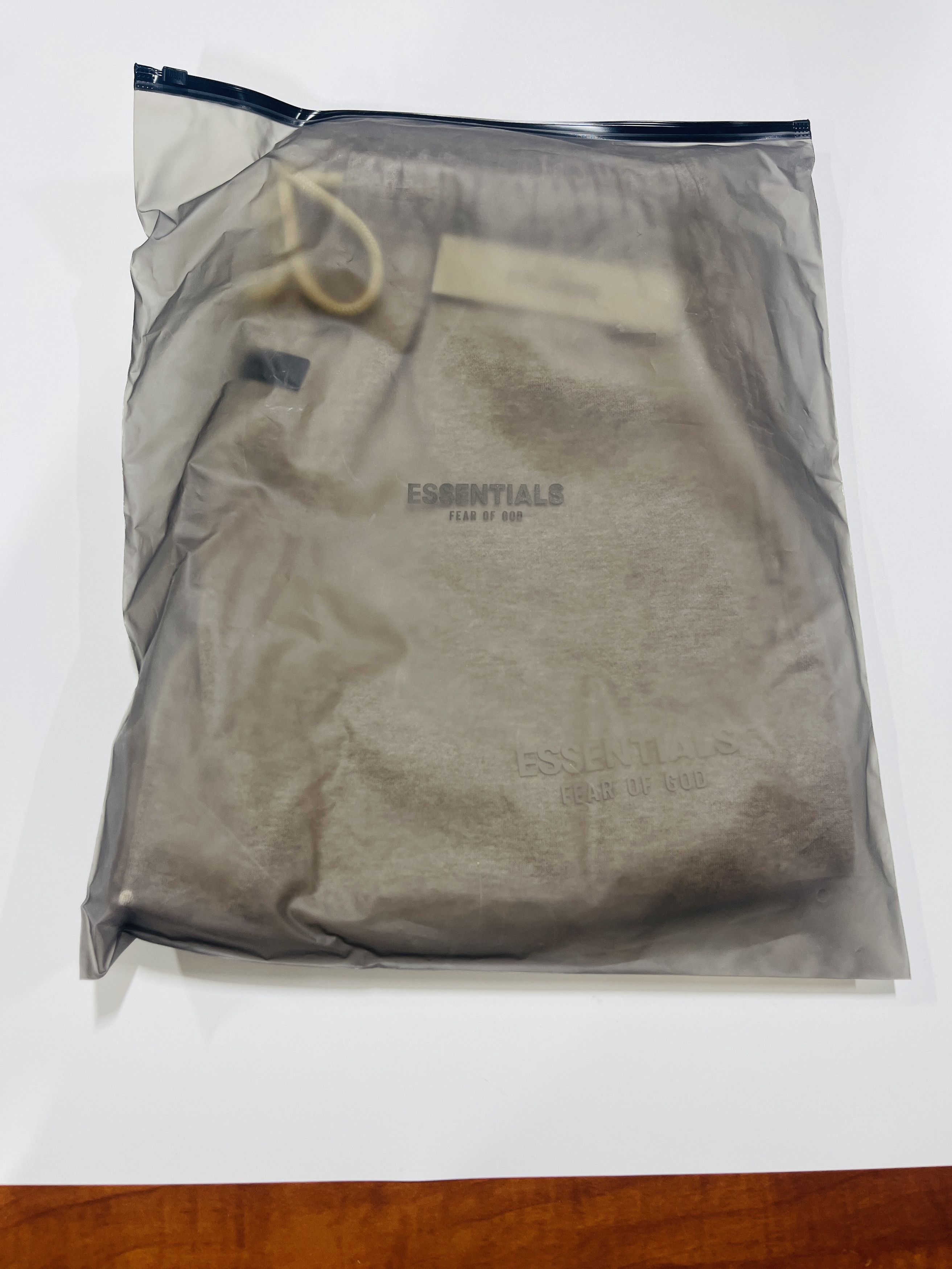 Fear of God Essentials Sweatshort Core Heather Size S