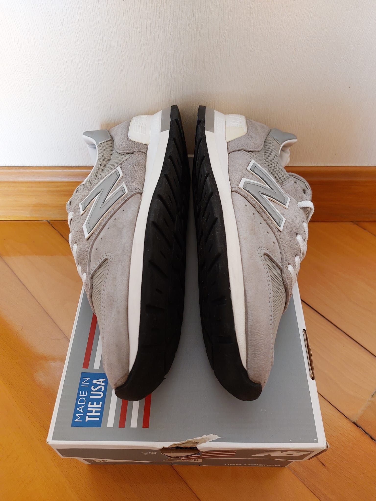 New Balance New Balance M995GR Size US 10.5 / EU 43-44 - 7 Thumbnail