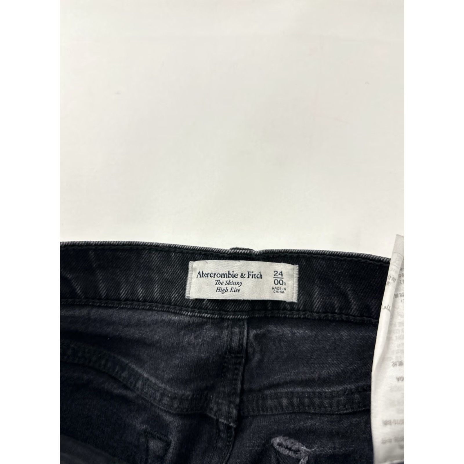 Abercrombie & Fitch VINTAGE Abercrombie & Fitch Jeans Women’s 00 Black The Skinny High Rise Button Fly - 90s Mom Style Womens" Size 24" / US 00 / IT 34 - 4 Thumbnail