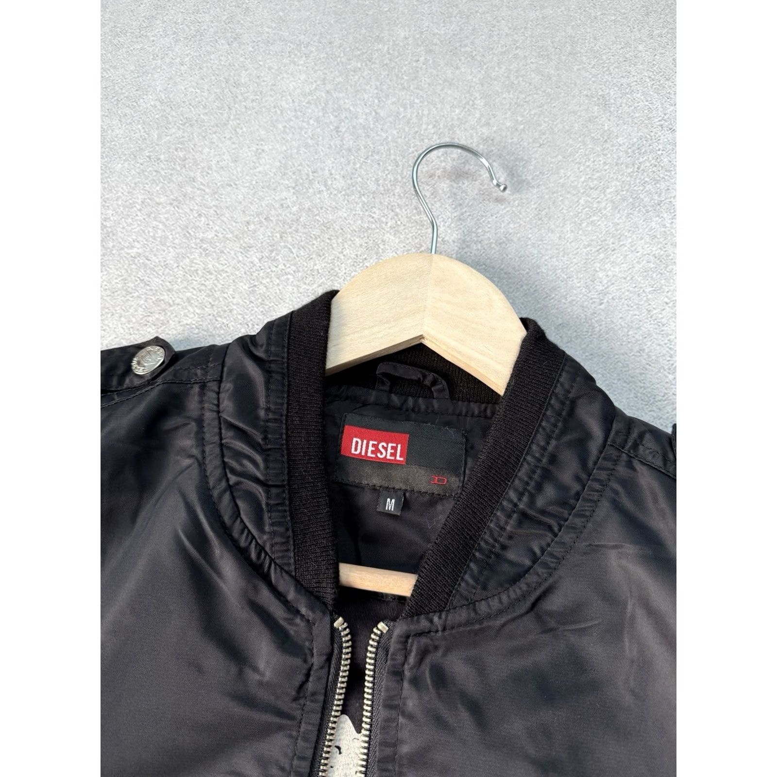 Diesel Vintage Diesel Bomber Jacket Nylon Logo Y2K Military Style Mens Size M Black 90s Diesel Bomber Jacket Size US M / EU 48-50 / 2 - 6 Thumbnail