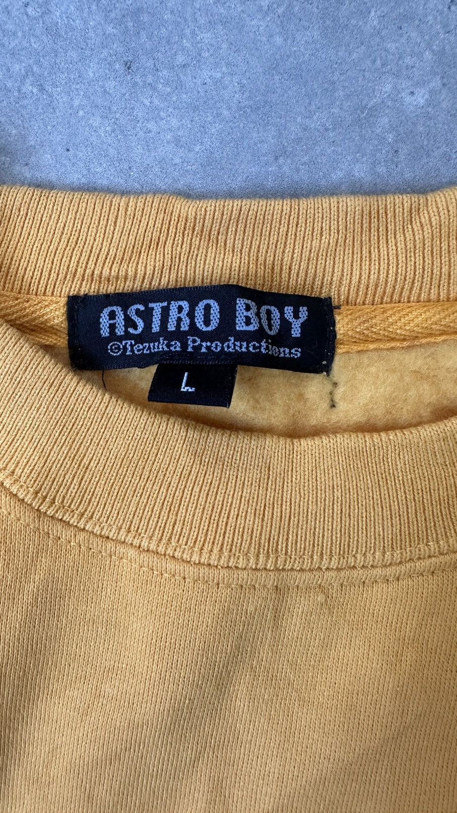 Vintage VINTAGE ASTRO BOY TEZUKA 2003 SWEATSHIRT ANIME Size US L / EU 52-54 / 3 - 6 Thumbnail
