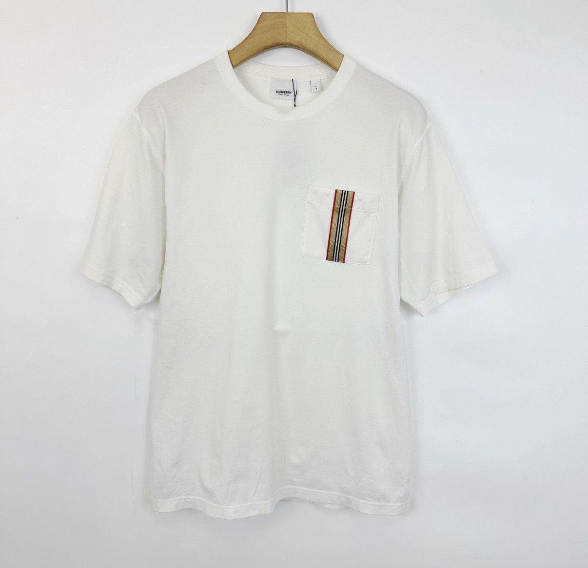 Burberry Burberry White Pocket Check Stripe Short Sleeve T-Shirt K12 Size US S / EU 44-46 / 1 - 1 Thumbnail