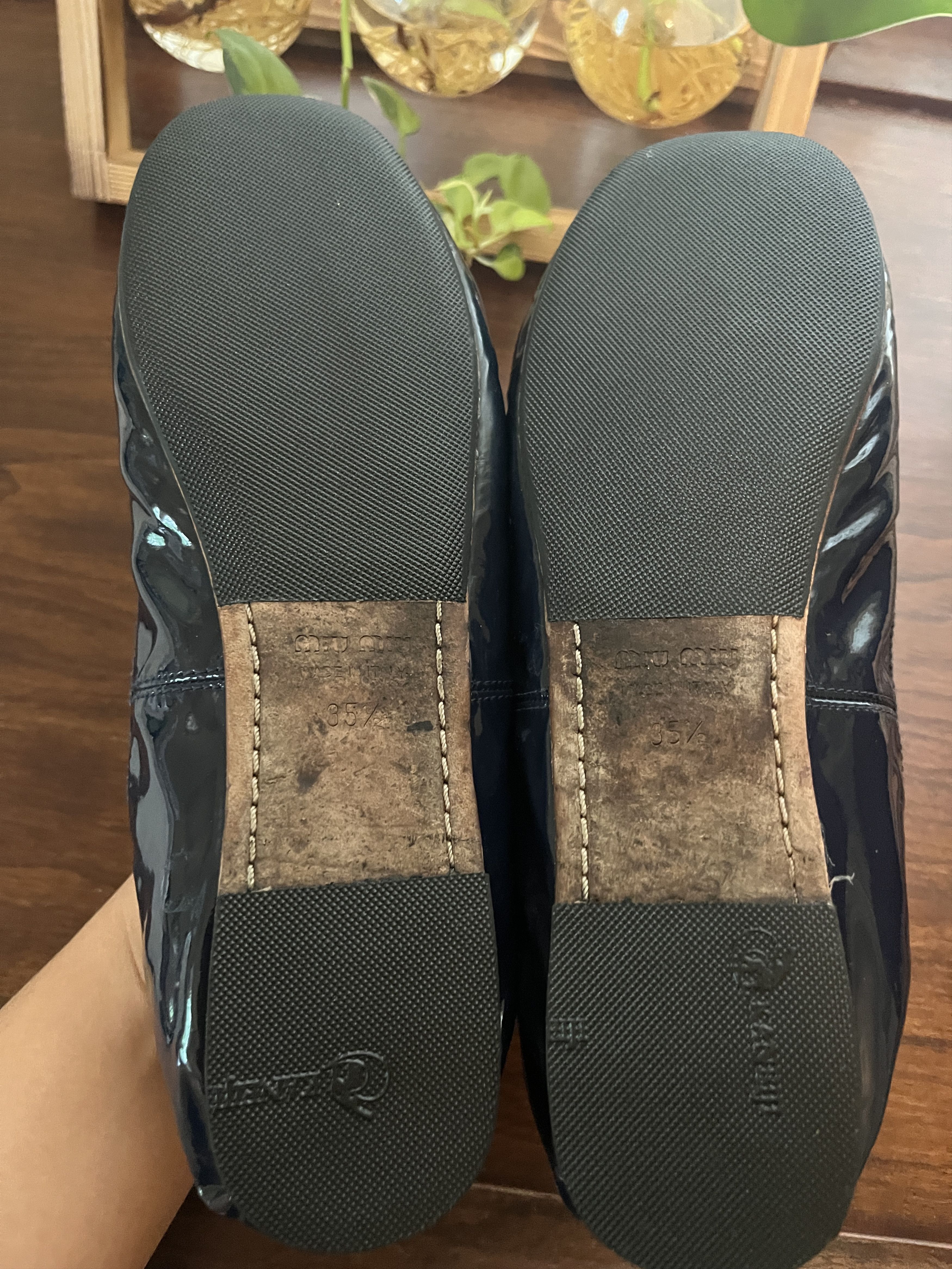 Miu Miu Miu Miu ballet flats size 35.5 dark navy Size US 5.5 / IT 35.5 - 7 Thumbnail