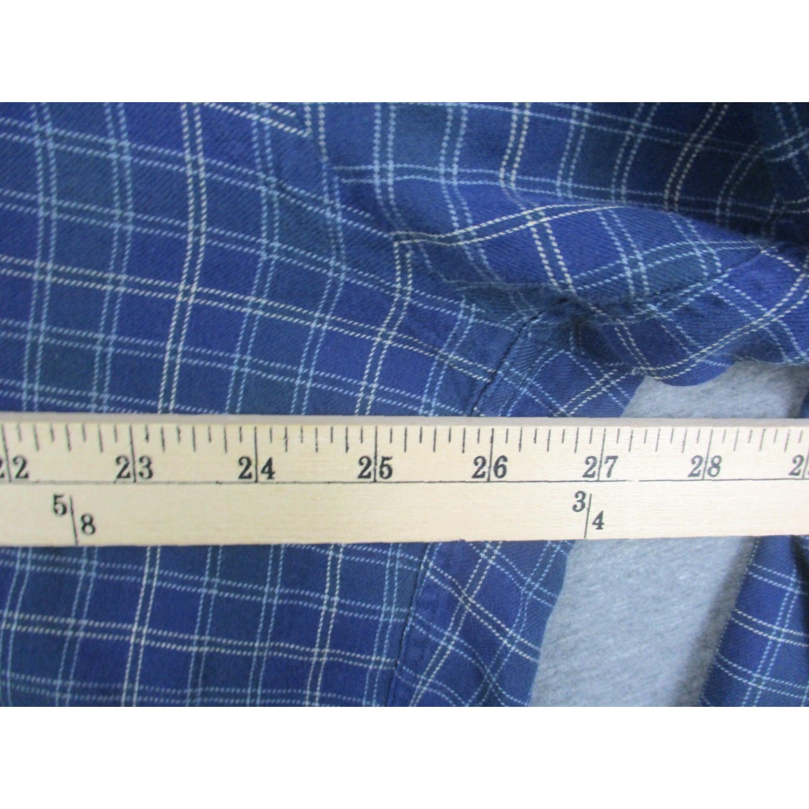 Brooks Brothers VINTAGE Brooks Brothers Wool Blend Shirt Large Blue Plaid Made in Hong Kong Shirt Mens L Blue Plaid Classic Preppy Button-Up Size US L / EU 52-54 / 3 - 7 Thumbnail