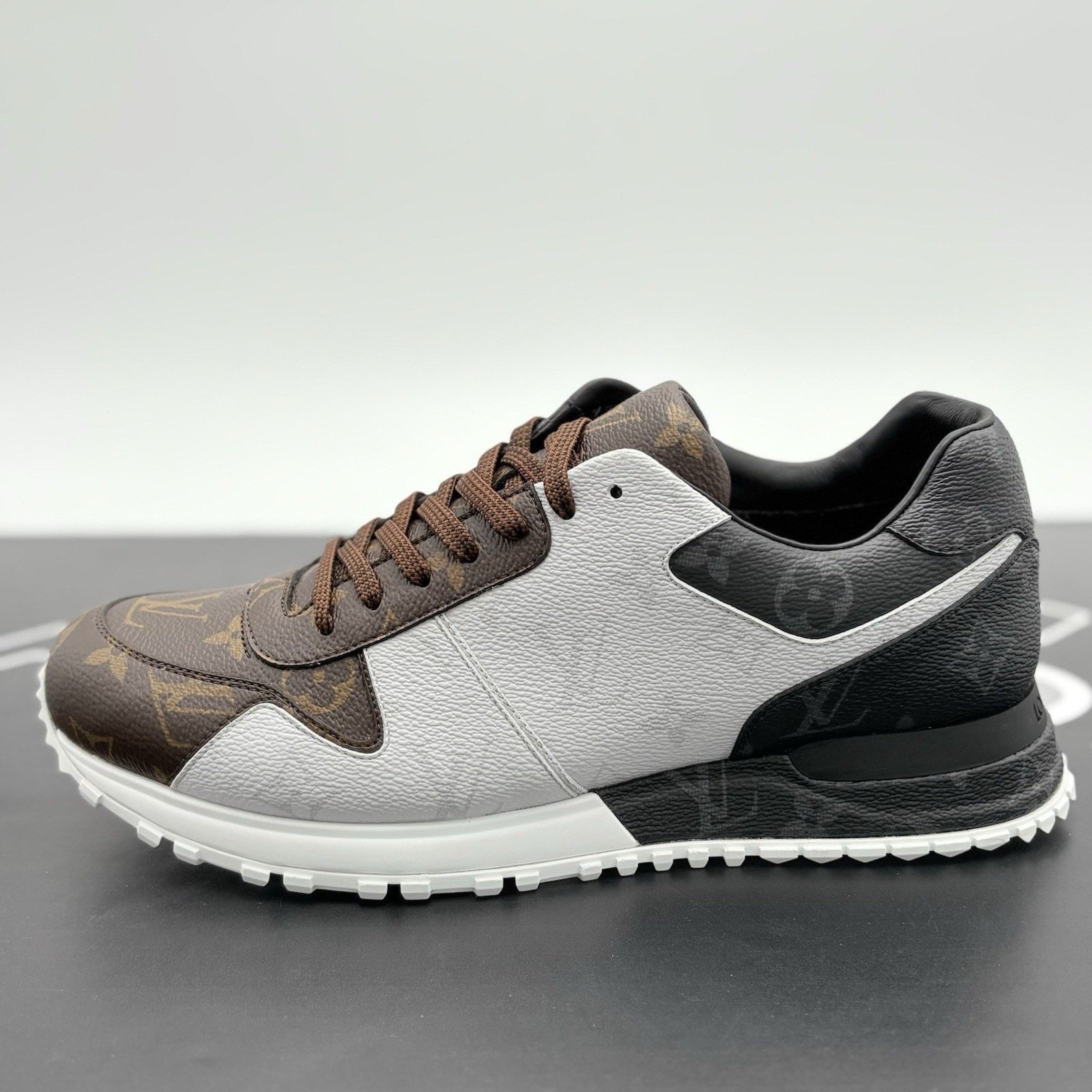 Louis Vuitton Louis Vuitton Run Away Sneaker ' Tri-Color ' | ONLY WORN 1x Size US 8 / EU 41 - 8 Thumbnail