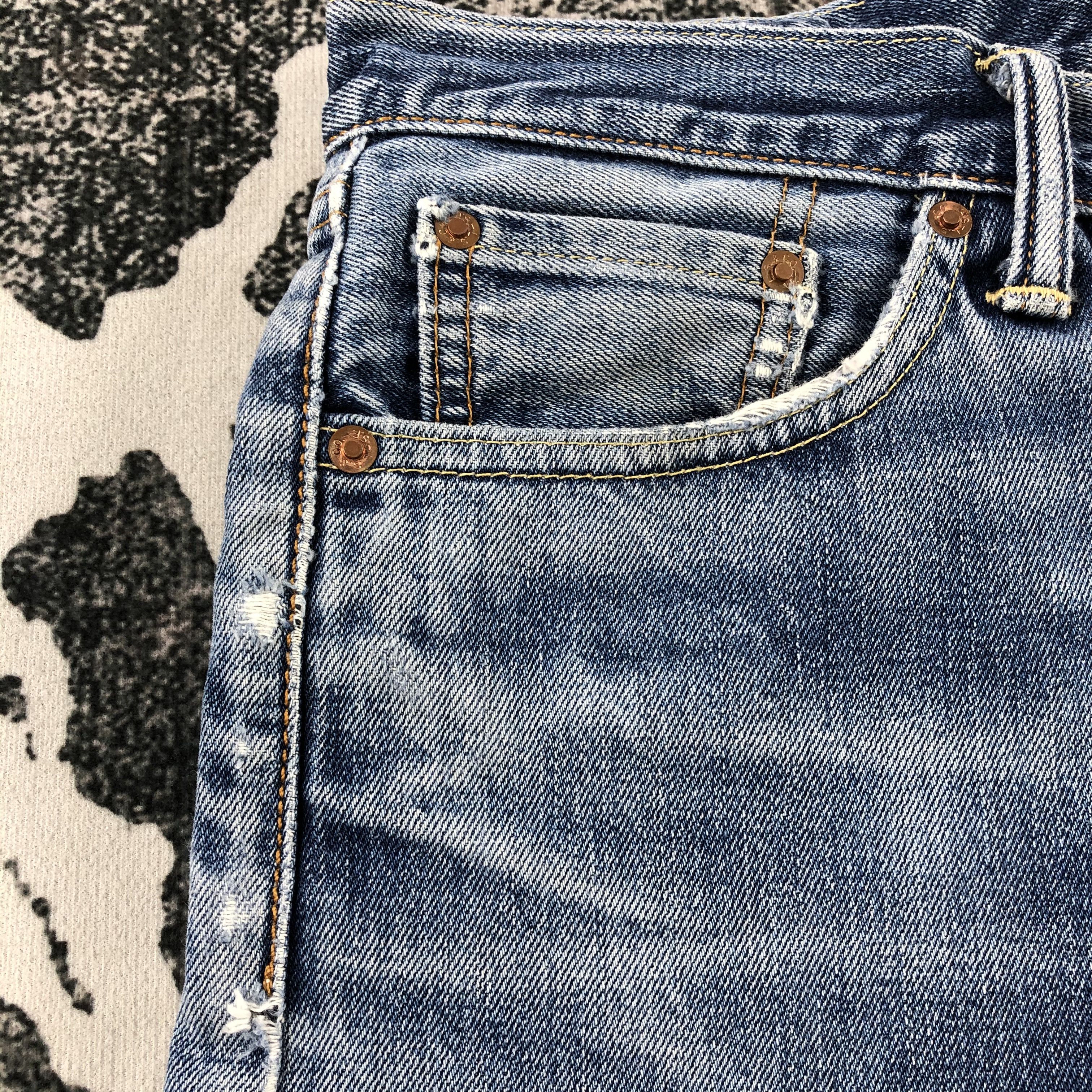 Levi's Vintage Levi's 505 Jeans Faded Blue Denim KJ861 Size US 29 - 10 Thumbnail