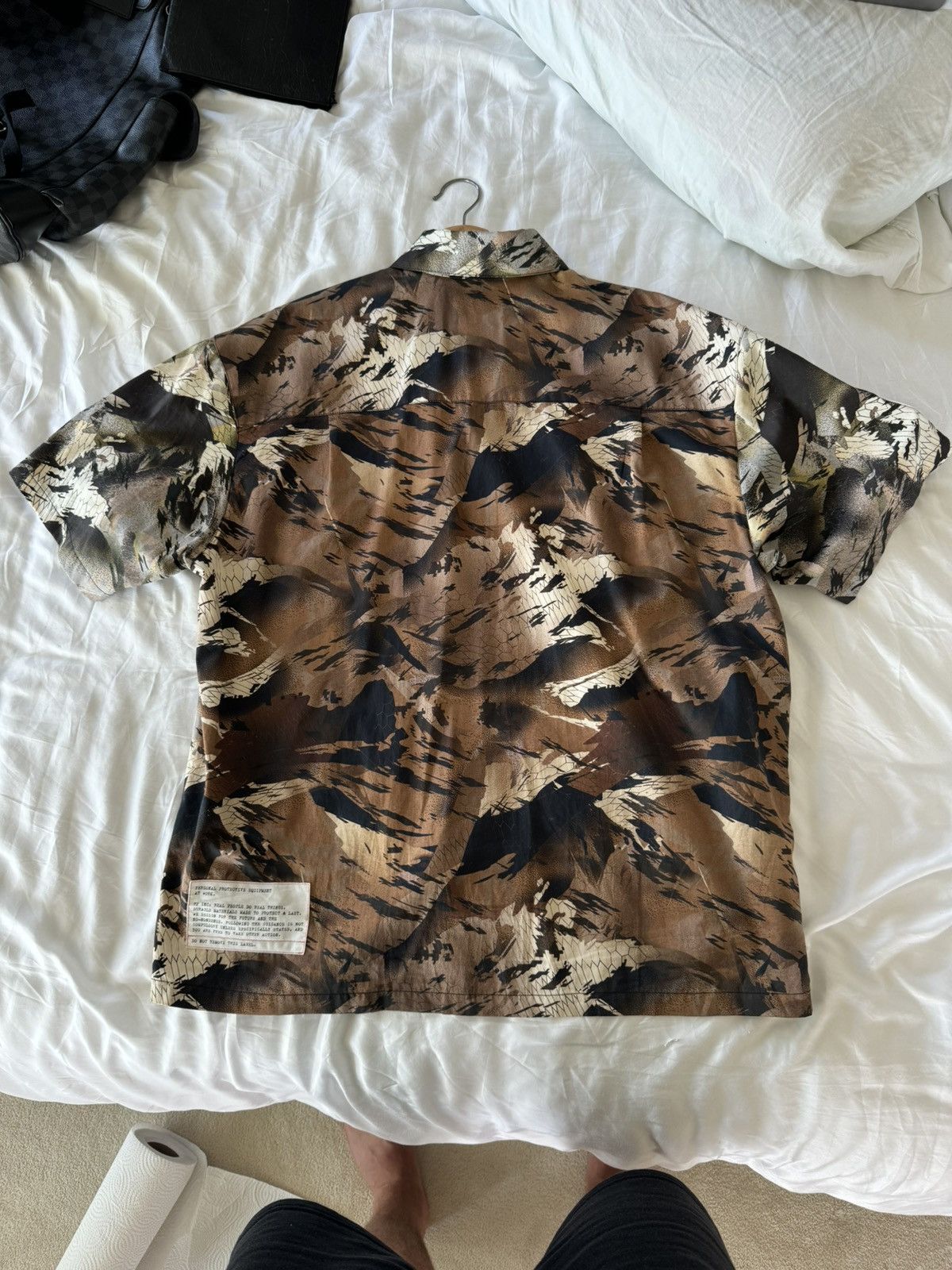 Heron Preston Heron Preston logo patch camouflage printed shirt Size US XL / EU 56 / 4 - 2 Thumbnail