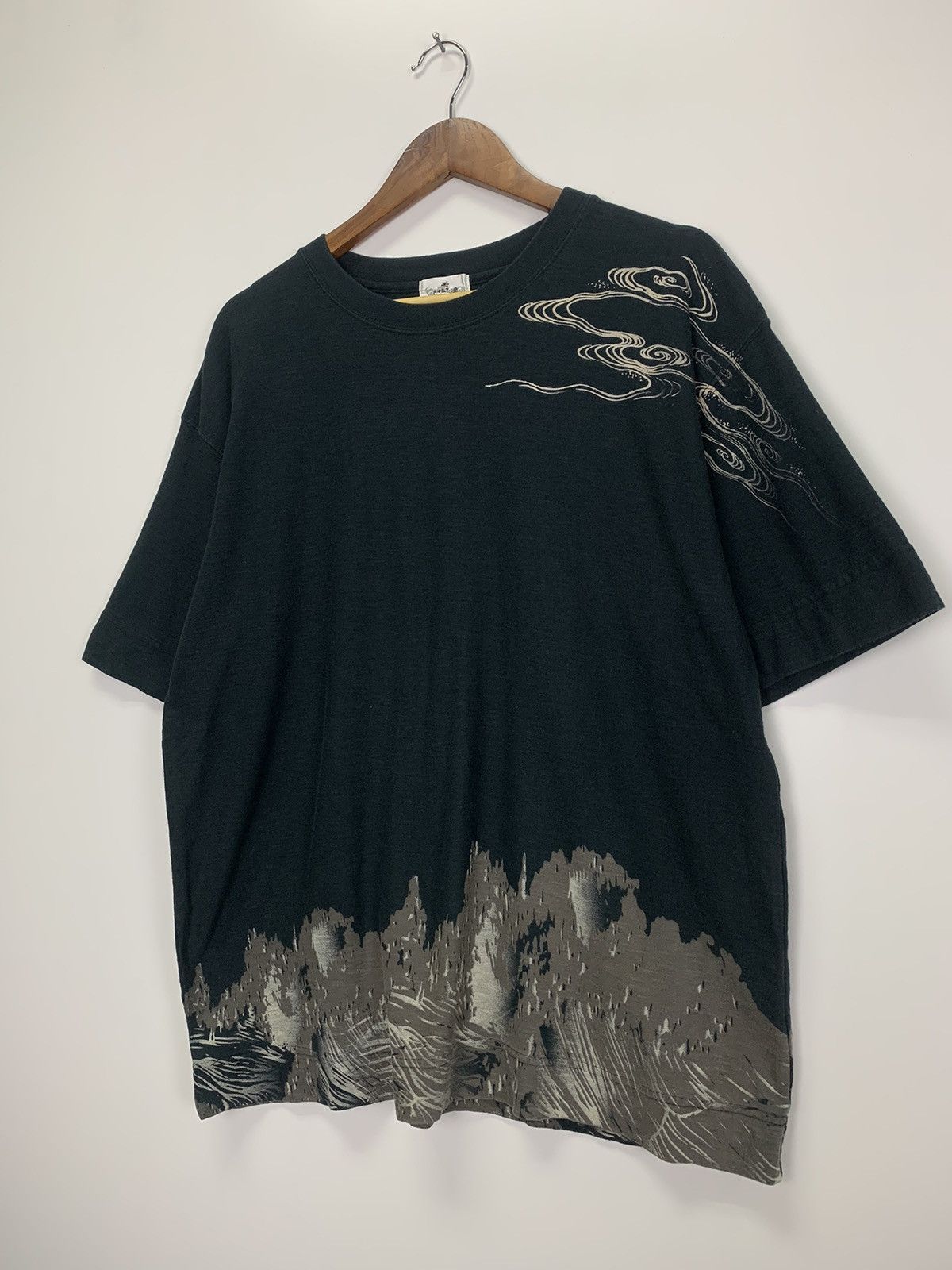 Japanese Brand Vintage Karakuri Tamashi Sukajan tee Size US XL / EU 56 / 4 - 6 Thumbnail