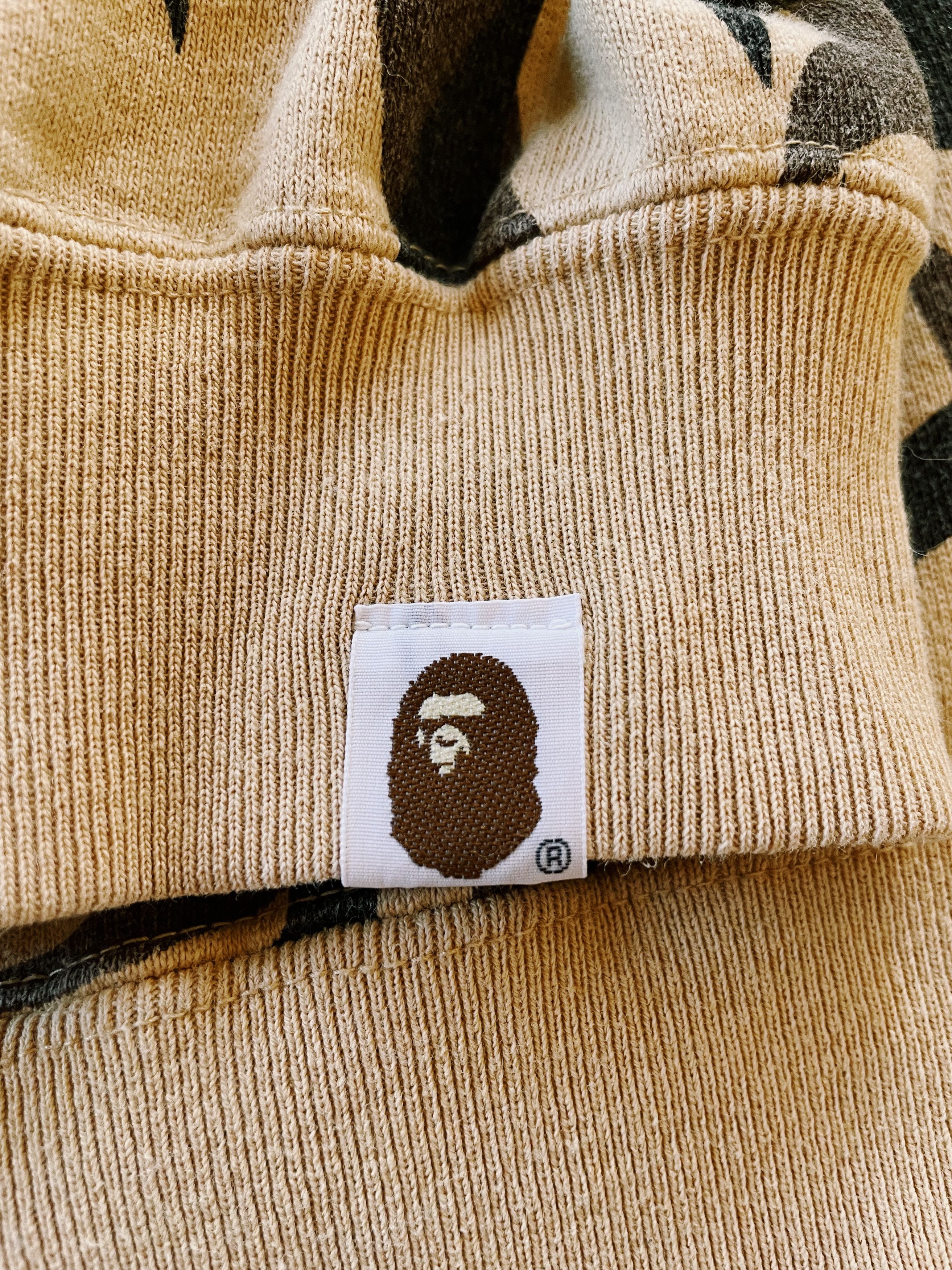 Bape Vintage Y2K Bape A Bathing Ape Tribal Camo Crewneck Size US M / EU 48-50 / 2 - 4 Thumbnail