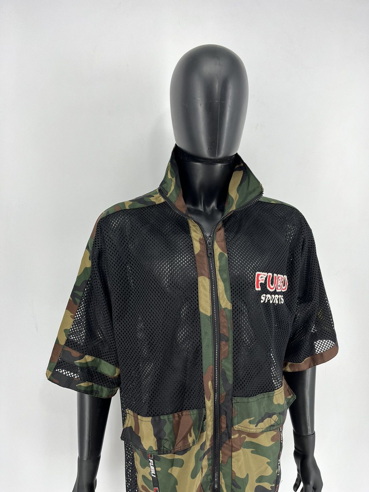 Fubu × Vintage Vintage 90s Fubu Camo Sports Side Tapes Zipper Jacket Tshir Size US L / EU 52-54 / 3 - 3 Thumbnail